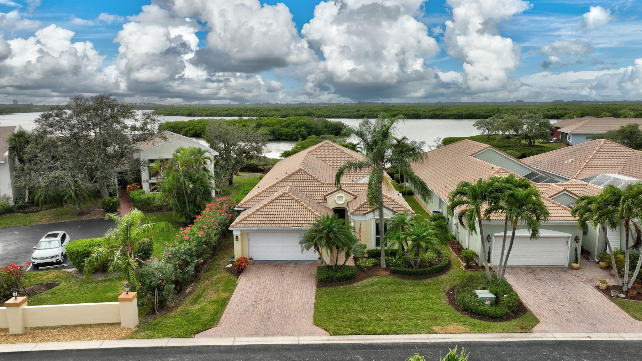 3305 Caracal Drive