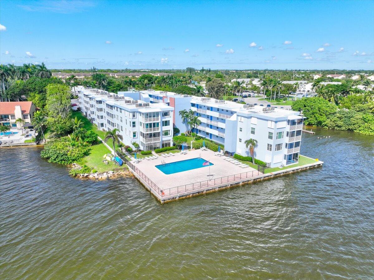 1810 New Palm Way 417 Property Photo 26