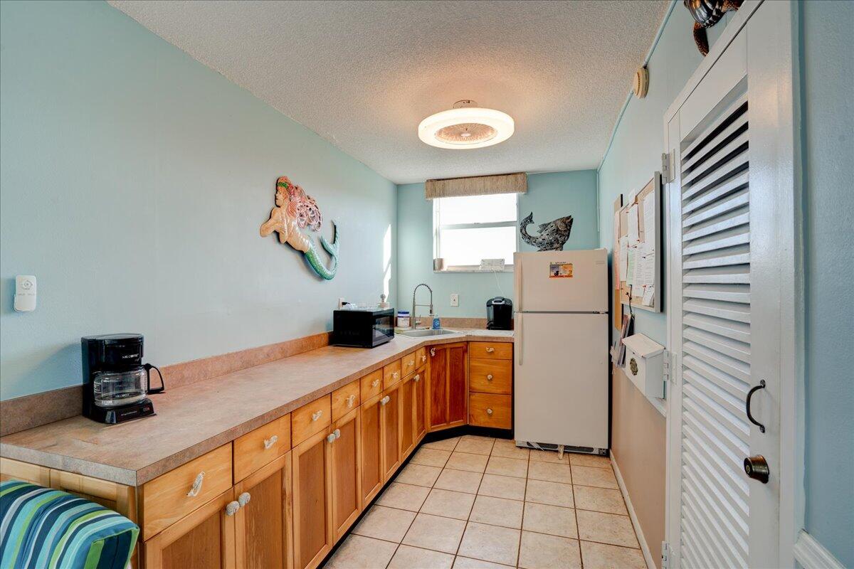 1810 New Palm Way 417 Property Photo 42