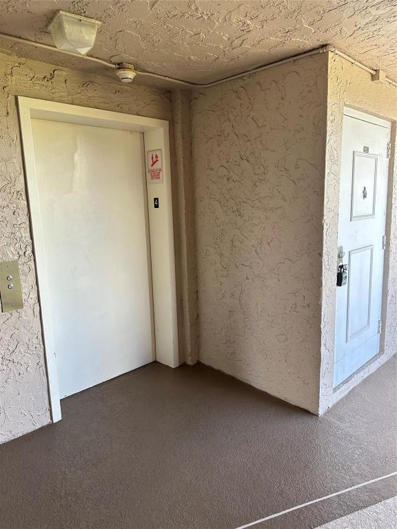 1100 Nw 87th Avenue 405 Property Photo 4