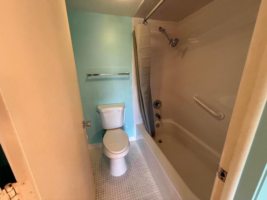 1100 Nw 87th Avenue 405 Property Photo 16