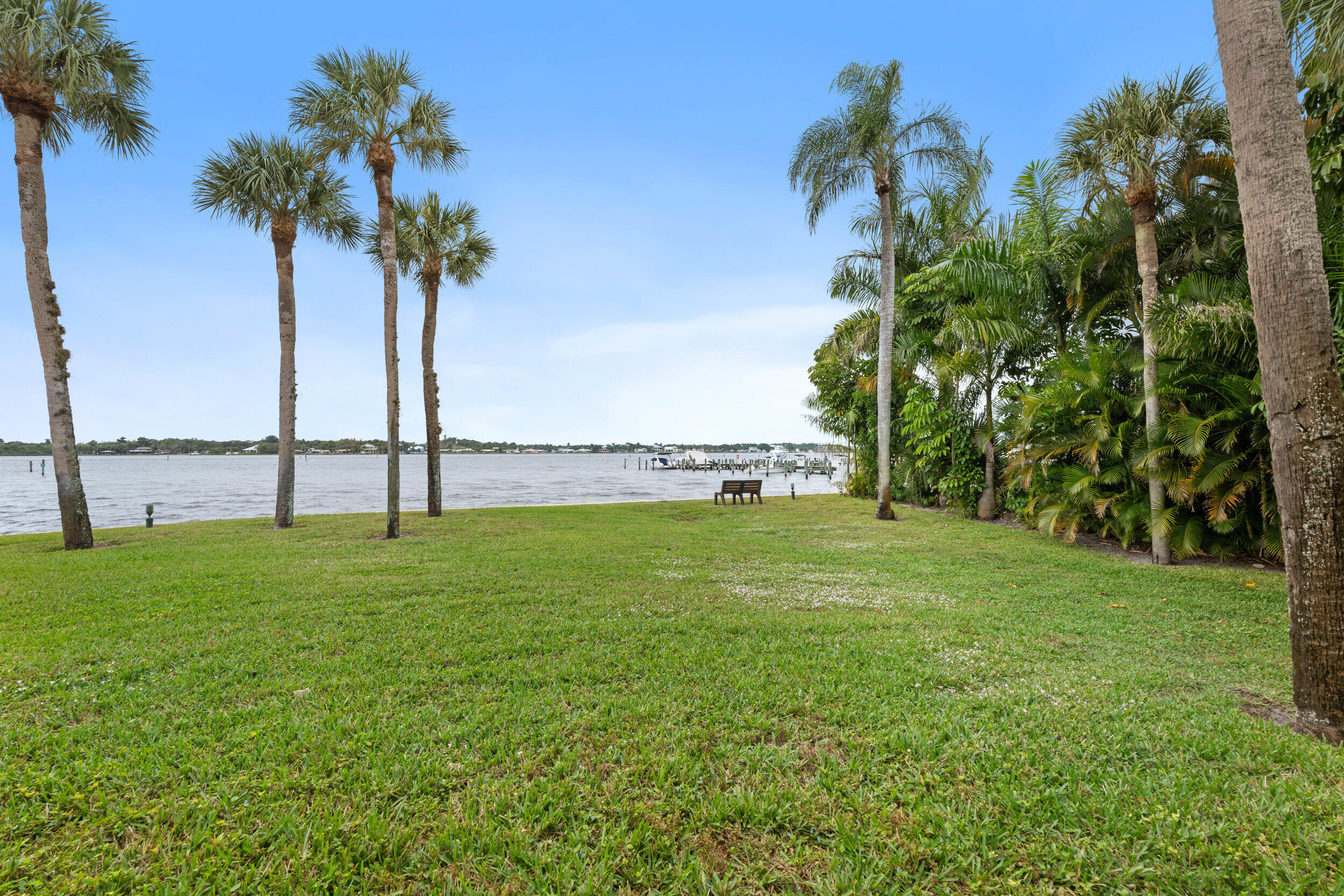 1950 Sw Palm City Road 8-107 Property Photo 30