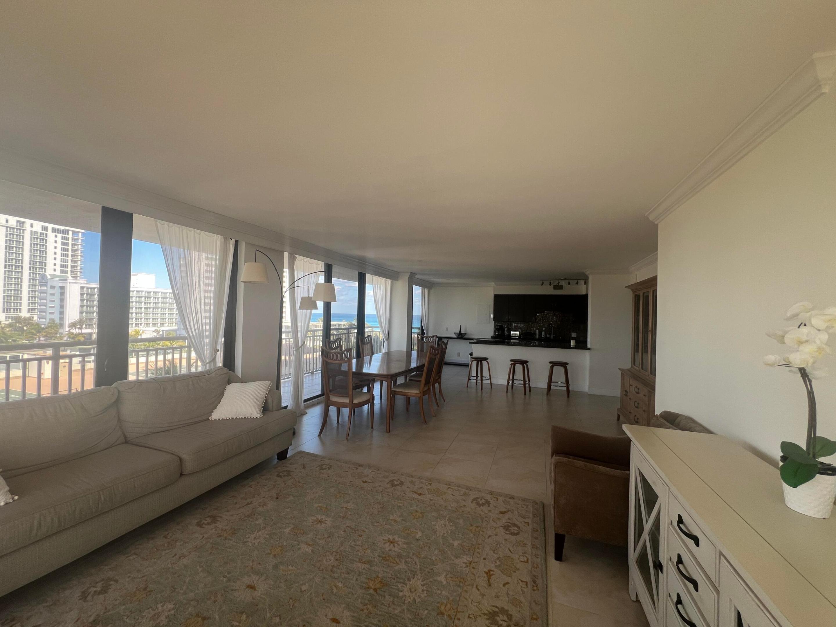 3400 N Ocean Drive 607 Property Photo 4