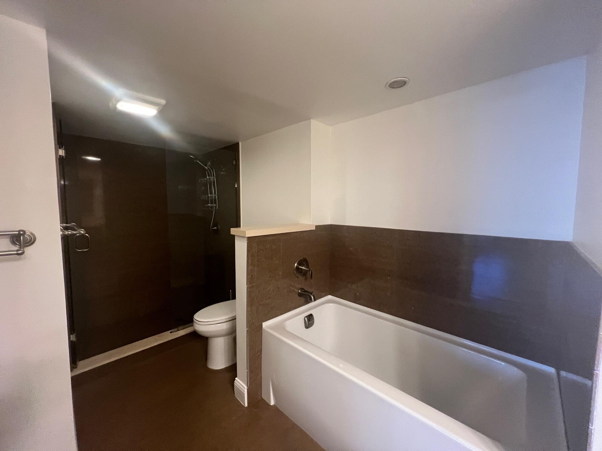 3400 N Ocean Drive 607 Property Photo 16