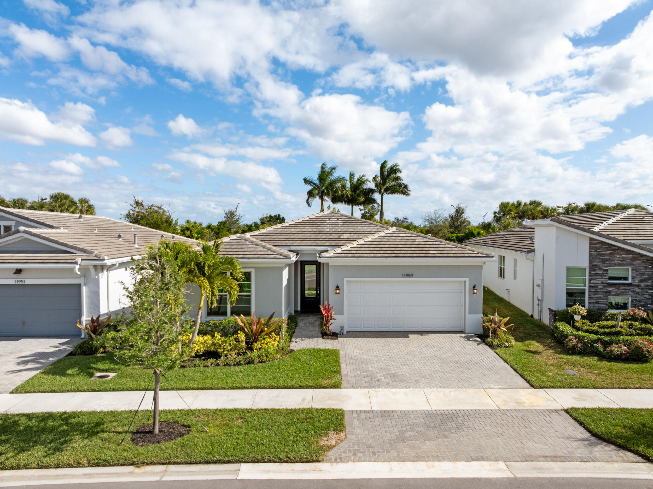 11959 Sw Viridian Boulevard Property Photo 1