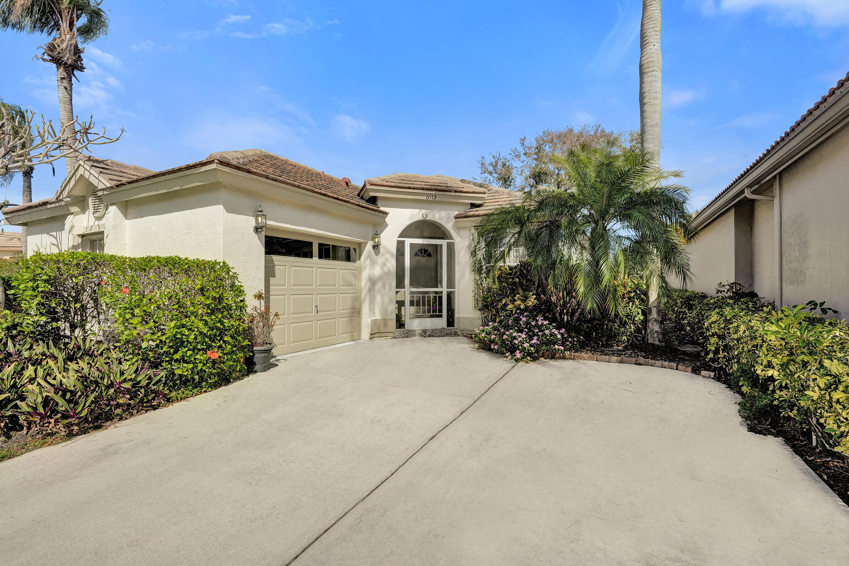 6115 Bay Isles Drive Property Photo 2
