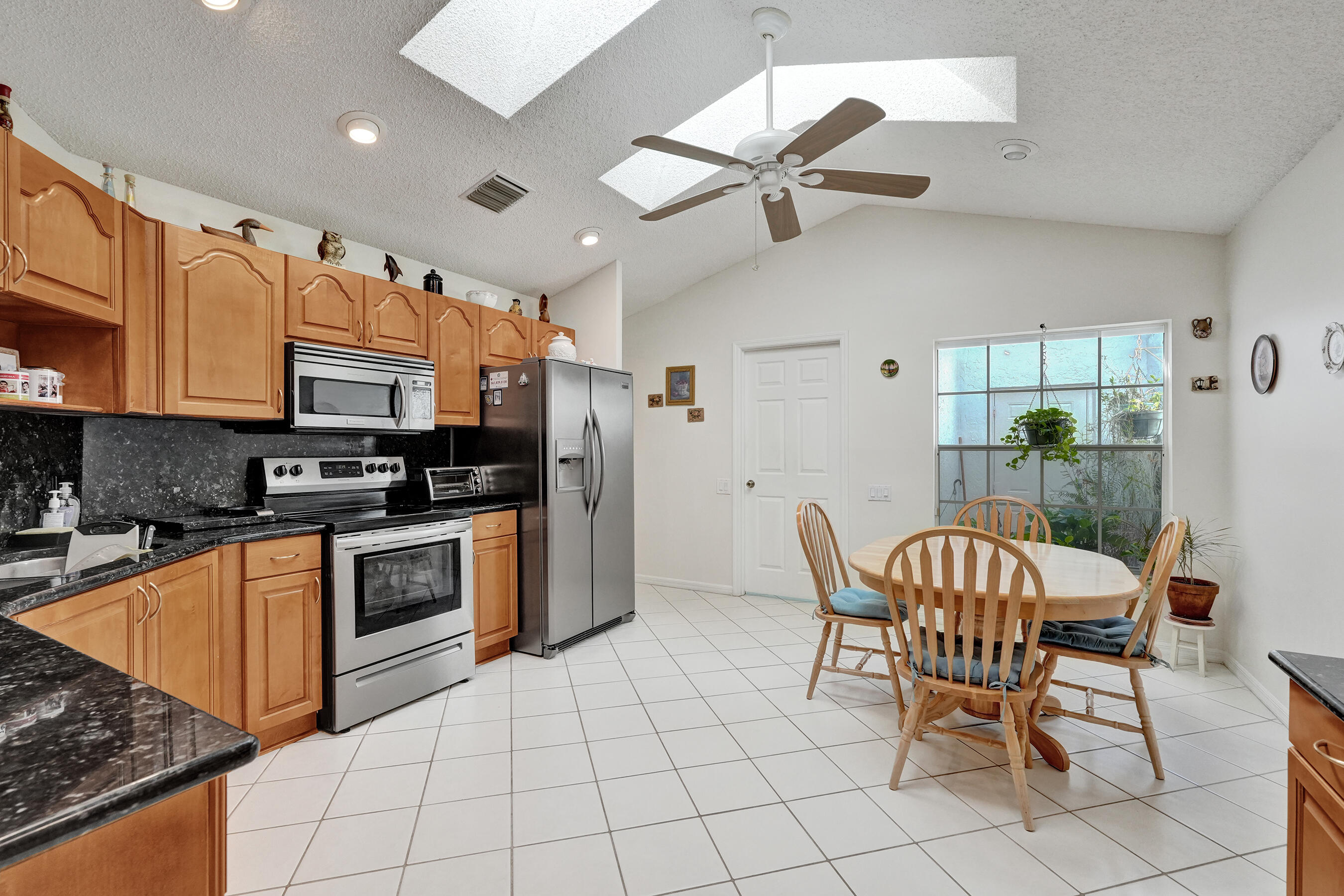6115 Bay Isles Drive Property Photo 7