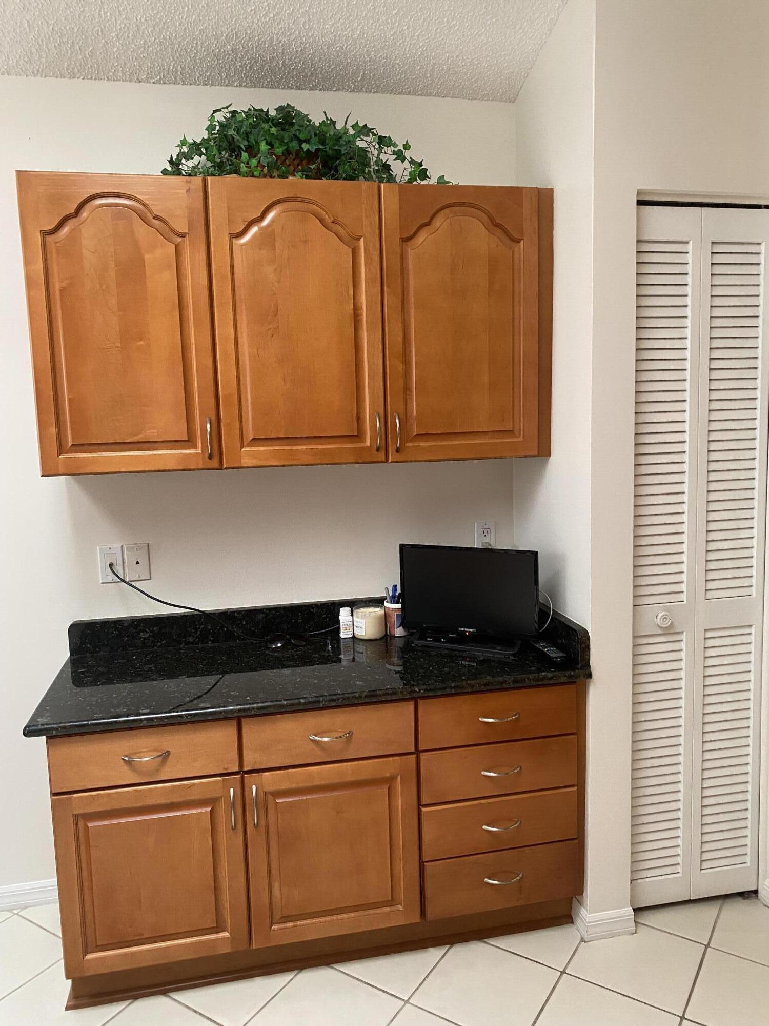 6115 Bay Isles Drive Property Photo 10