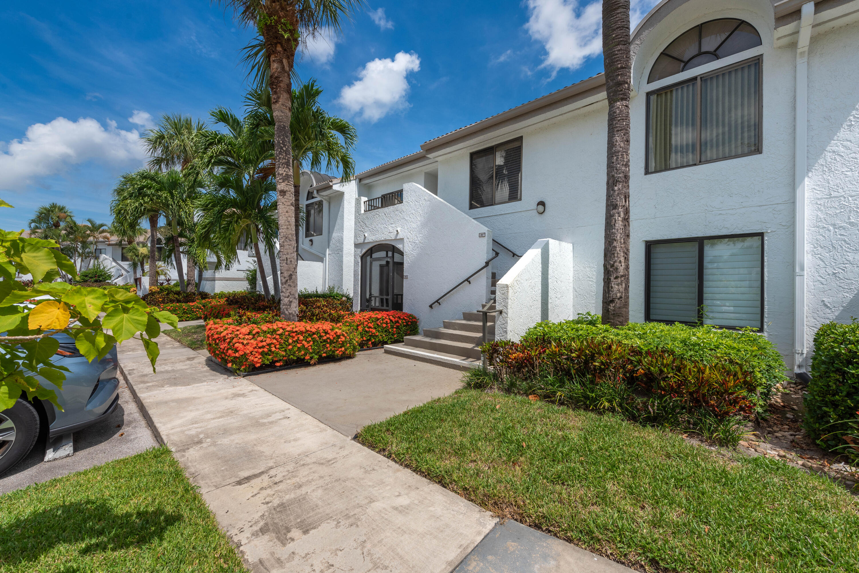 7689 Glendevon Lane 1807