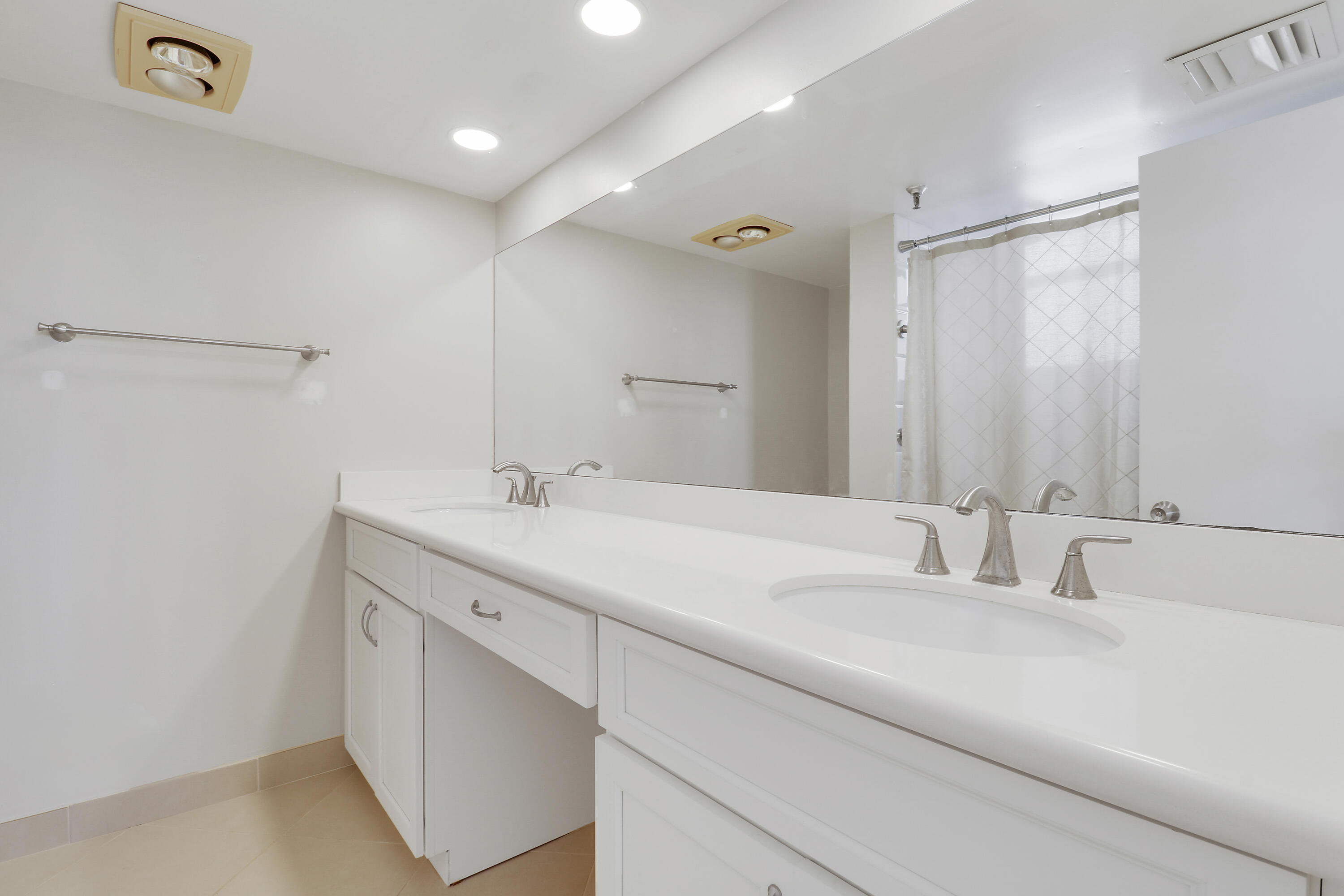1748 Jupiter Cove Drive 417 Property Photo 9