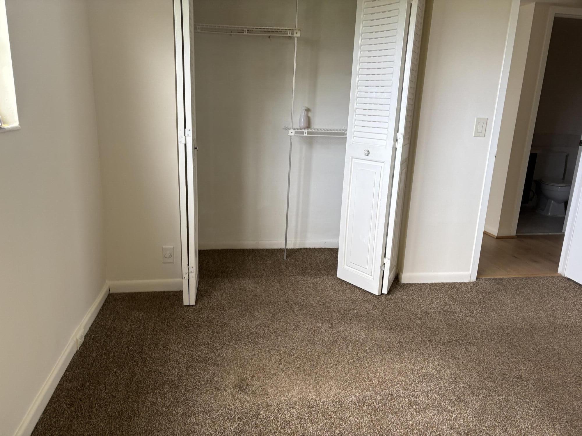 186 Dorset E Property Photo 13