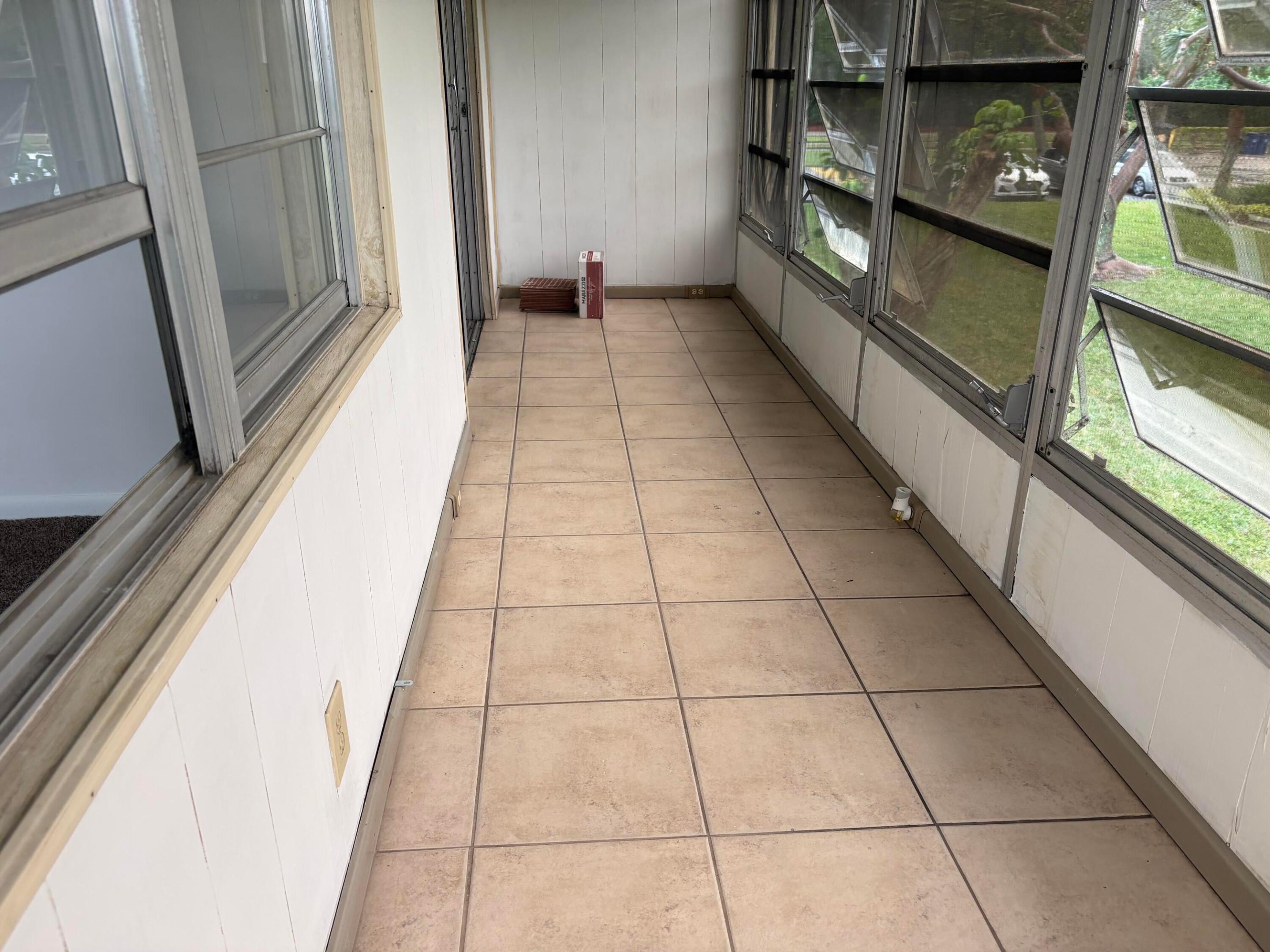 186 Dorset E Property Photo 19