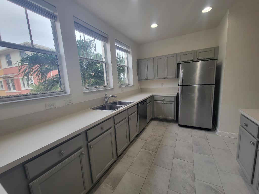 750 Millbrae Court 5 Property Photo 1