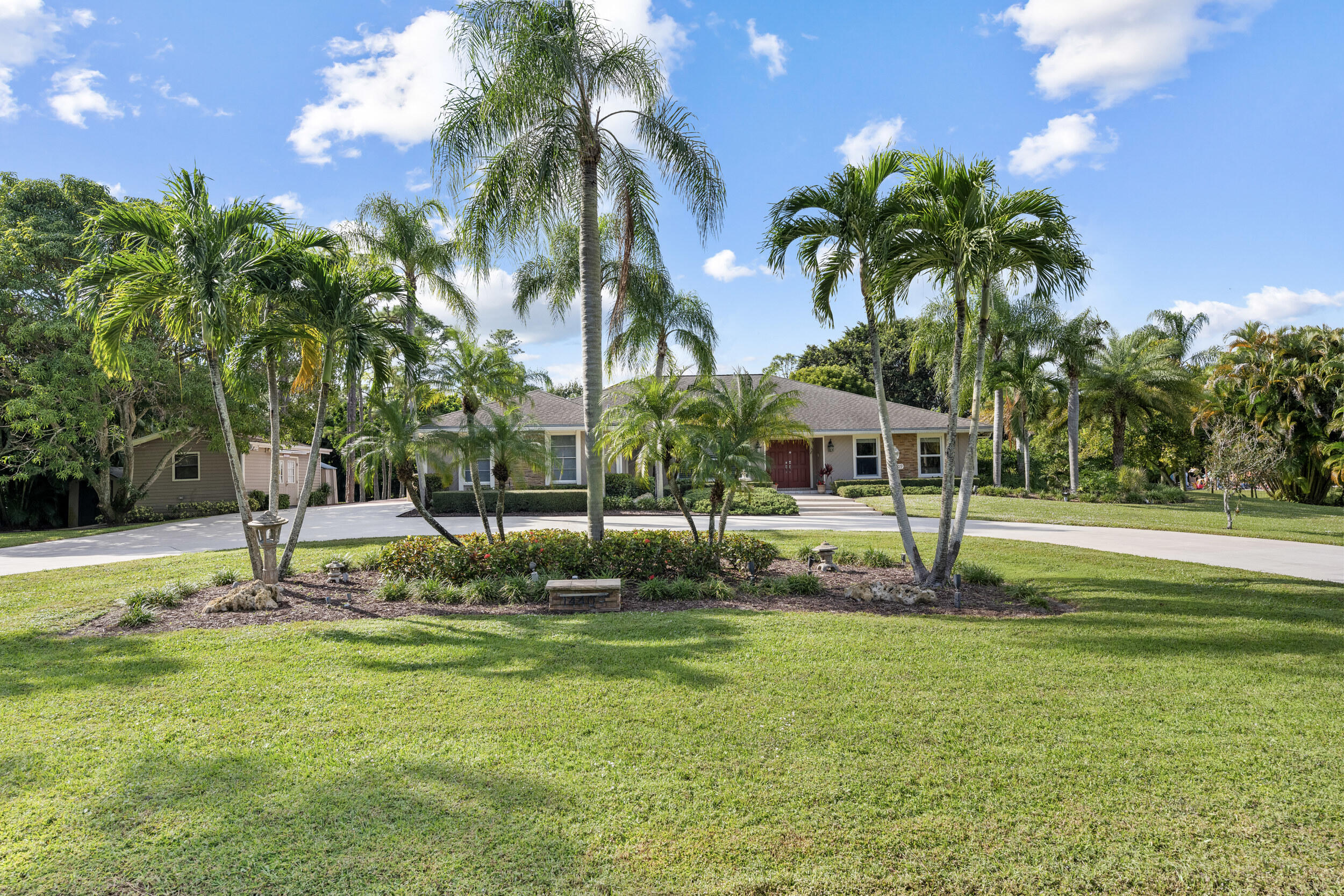 14409 67th Trail N Property Photo 1