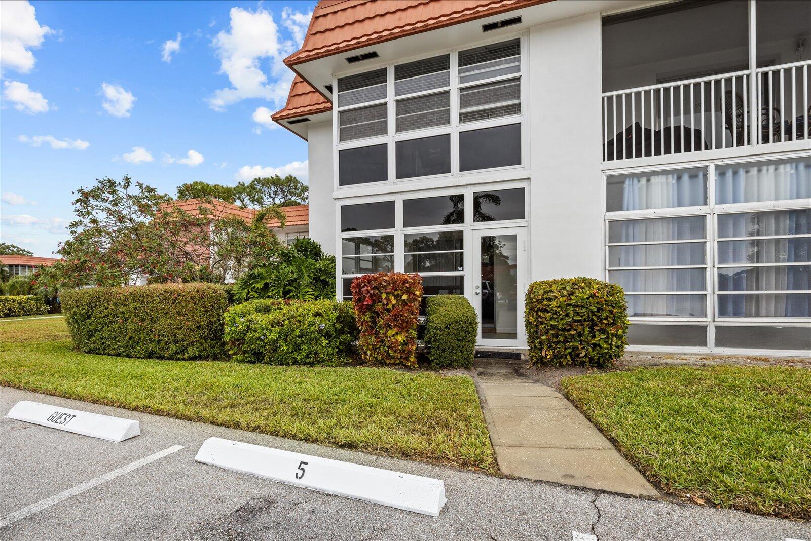 2600 Se Ocean Boulevard E5 Property Photo 3