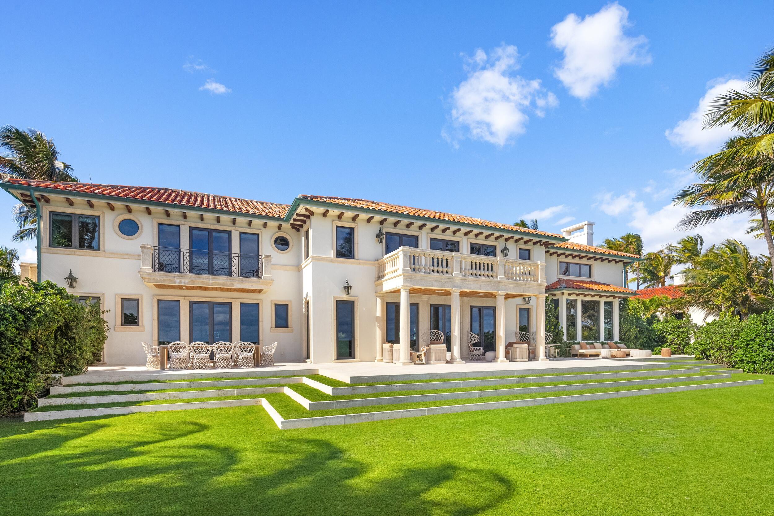 680 S Ocean Boulevard Property Photo 3