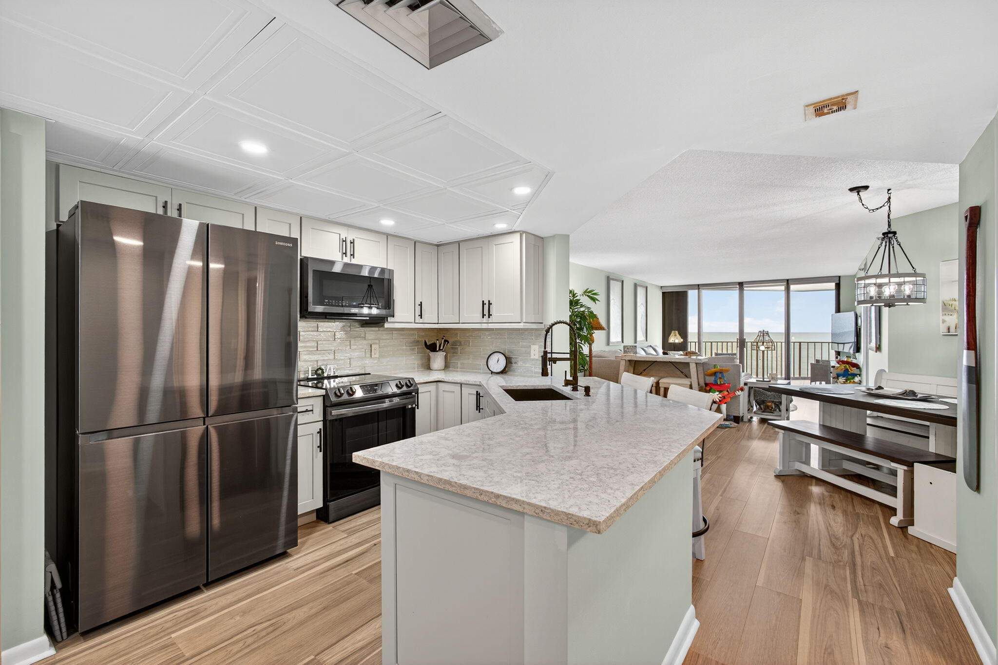 9650 S Ocean Drive 302 Property Photo 1