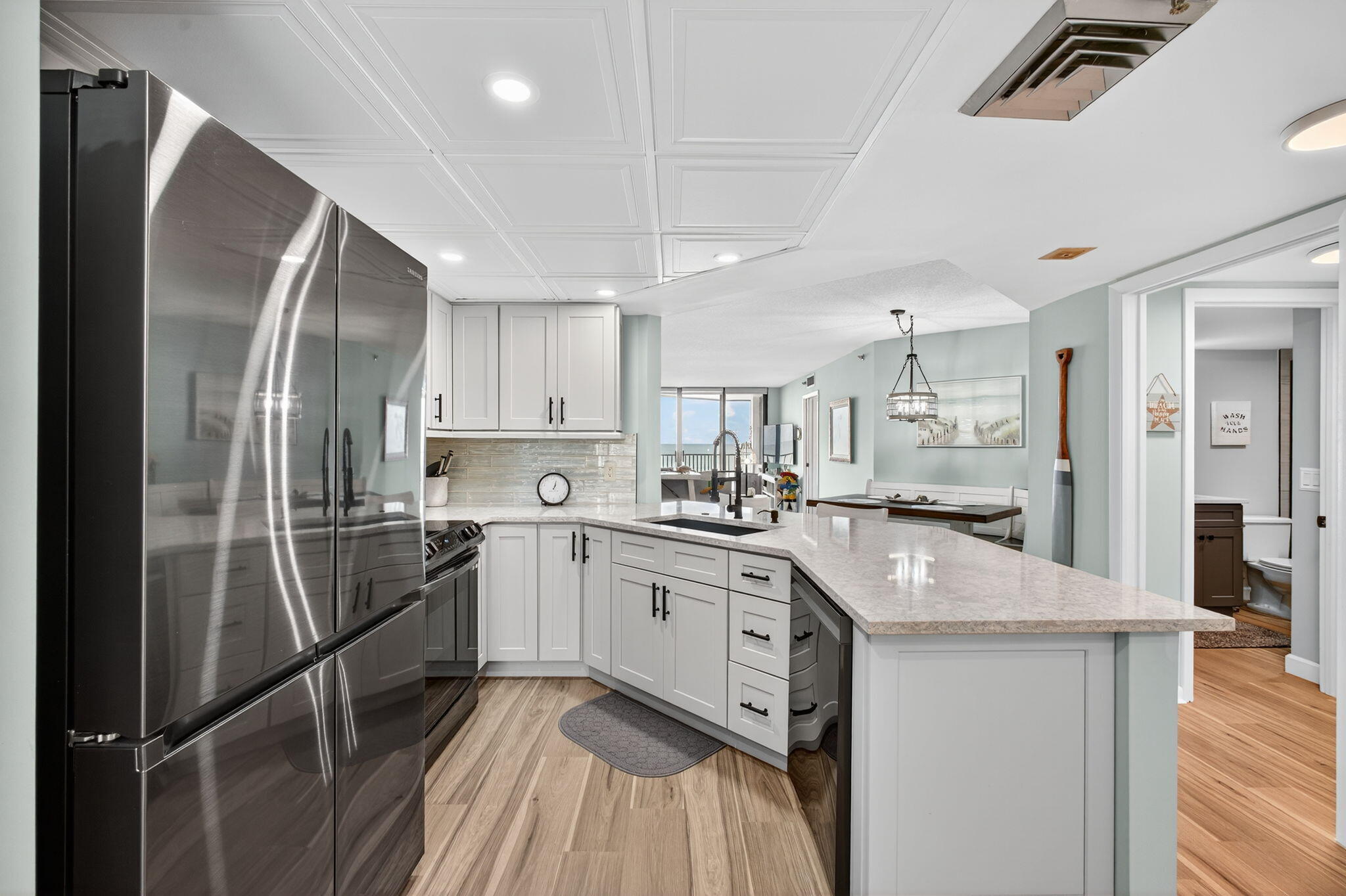 9650 S Ocean Drive 302 Property Photo 2