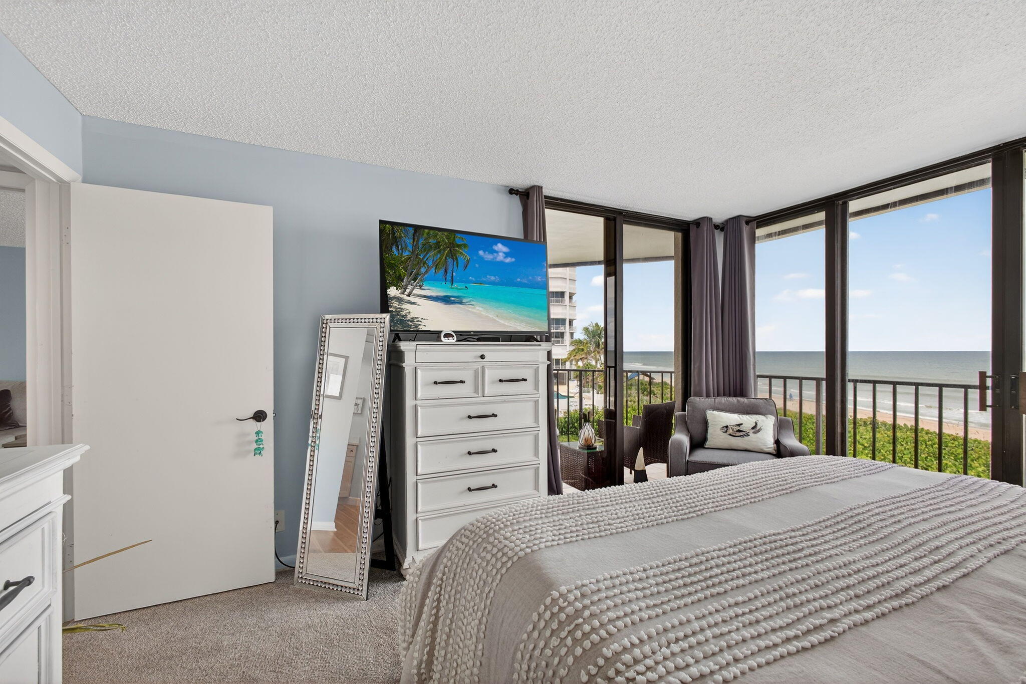 9650 S Ocean Drive 302 Property Photo 17