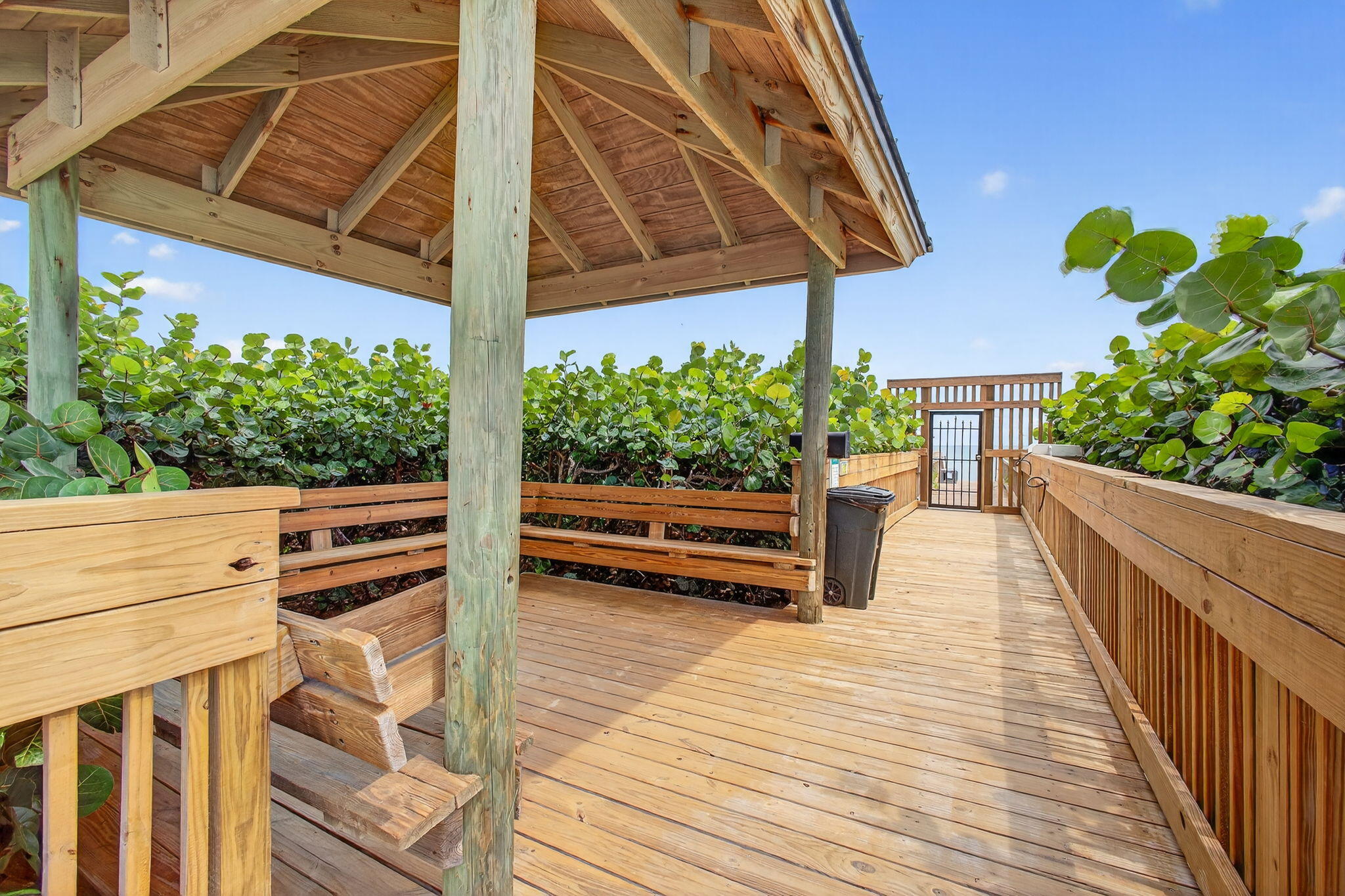 9650 S Ocean Drive 302 Property Photo 33