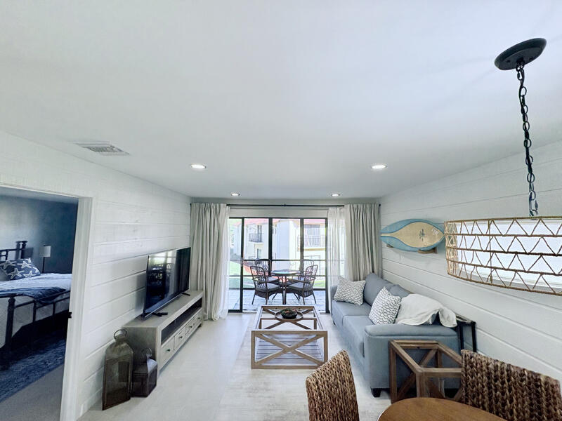 2050 Oleander Boulevard 2-205 Property Photo 11