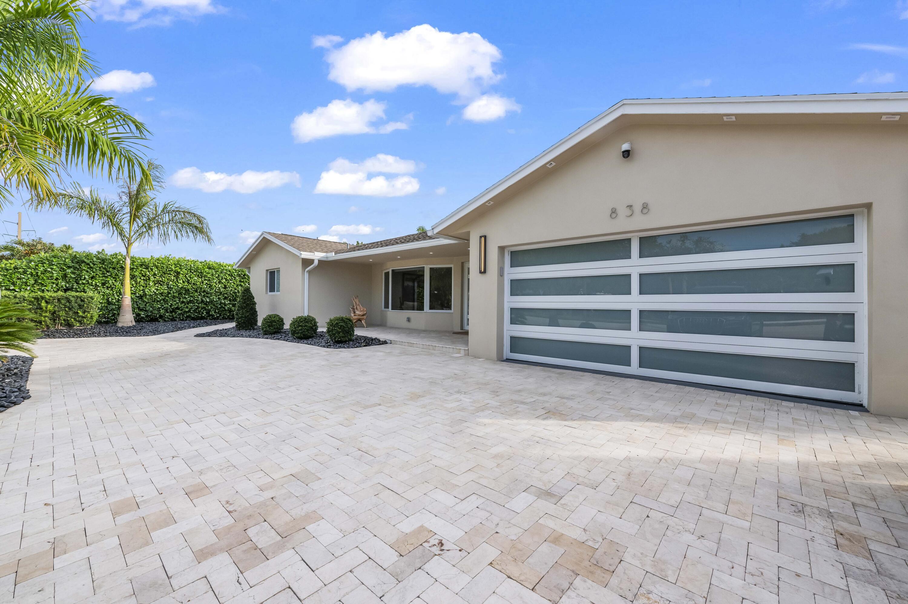 838 W Palmetto Park Road Property Photo 2