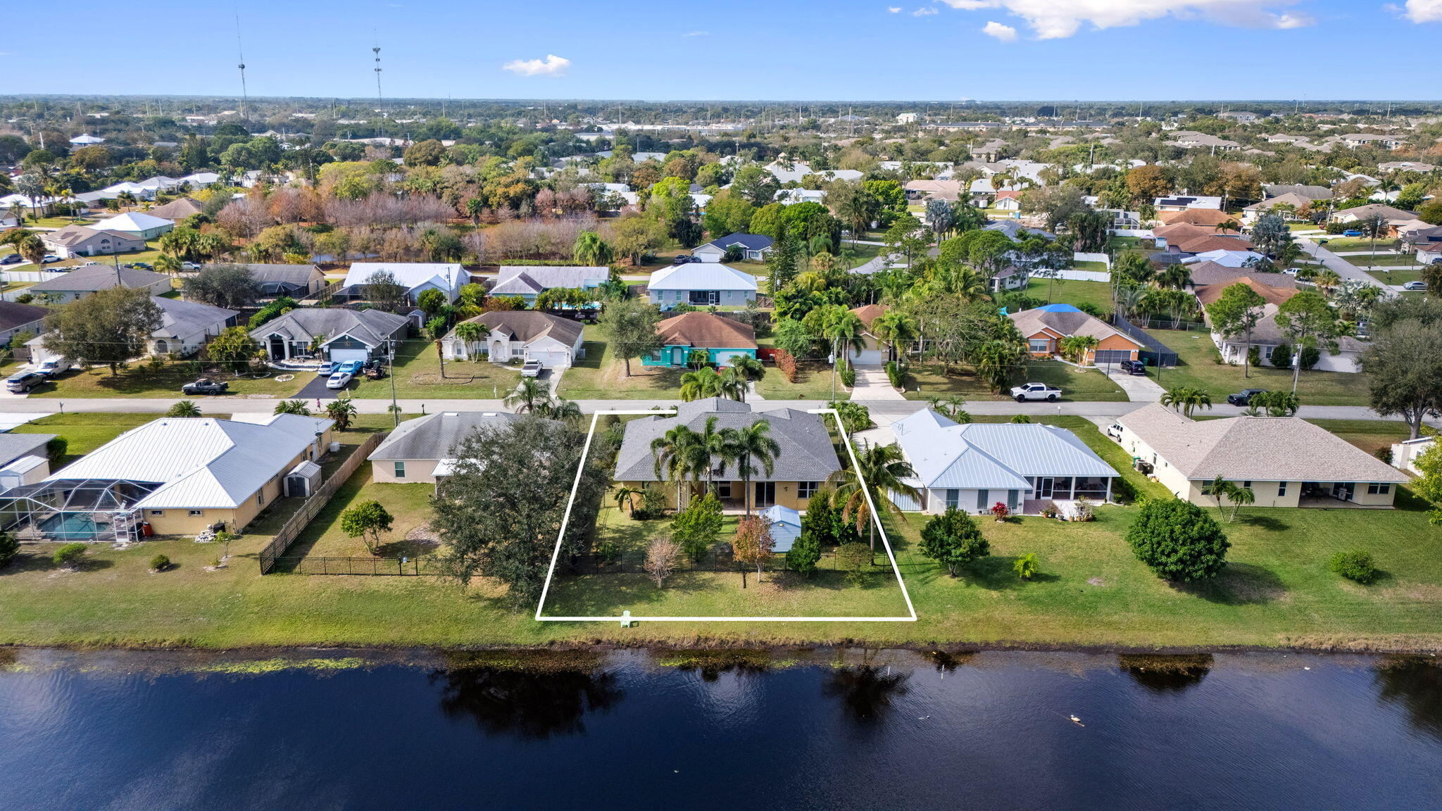 2019 Se Mantua Street Property Photo 17