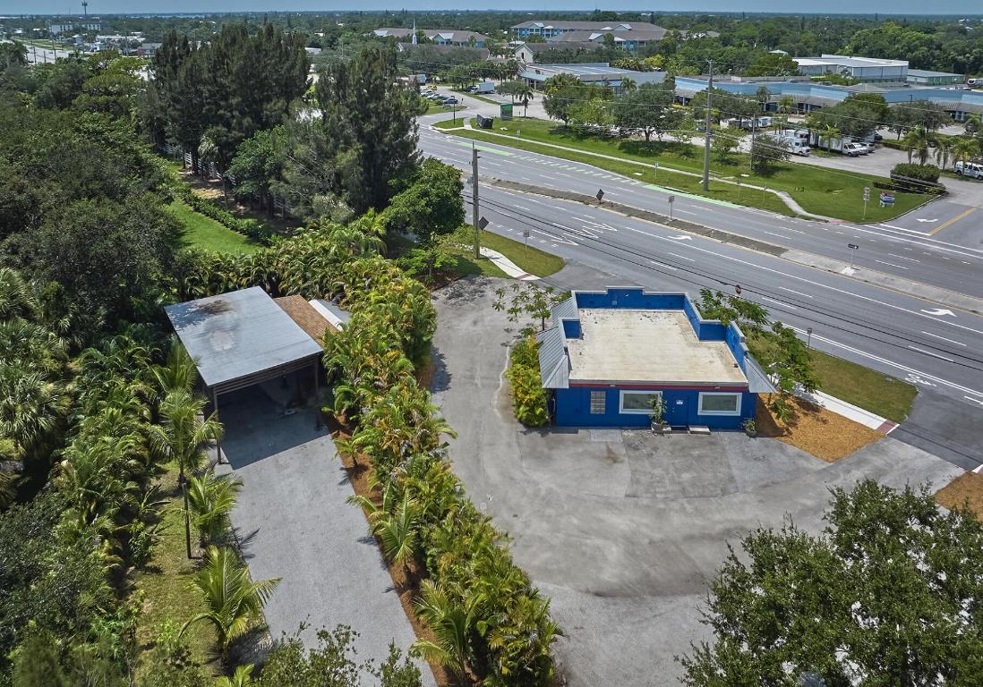 2095 Nw Federal Highway Property Photo 3
