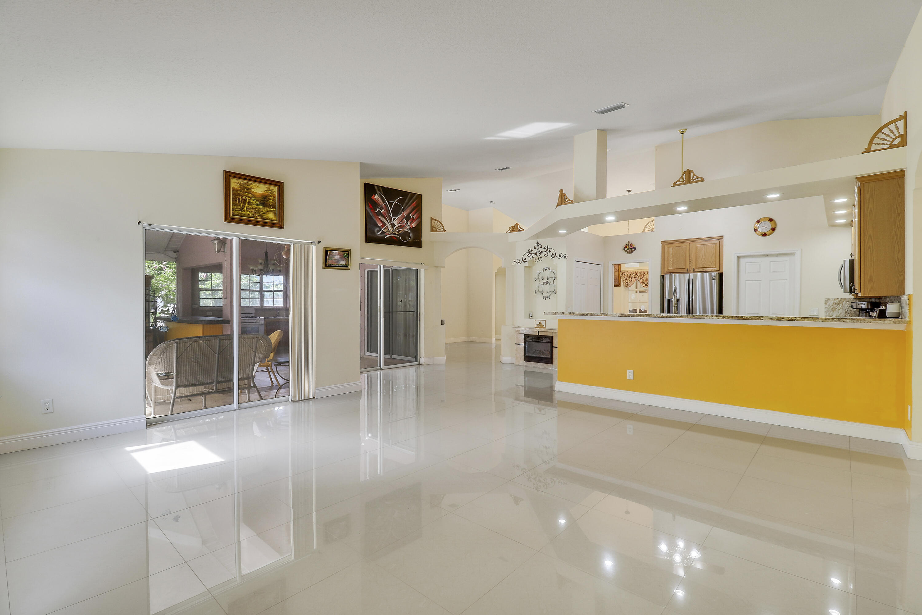 2085 Sw Aladdin Street Property Photo 12