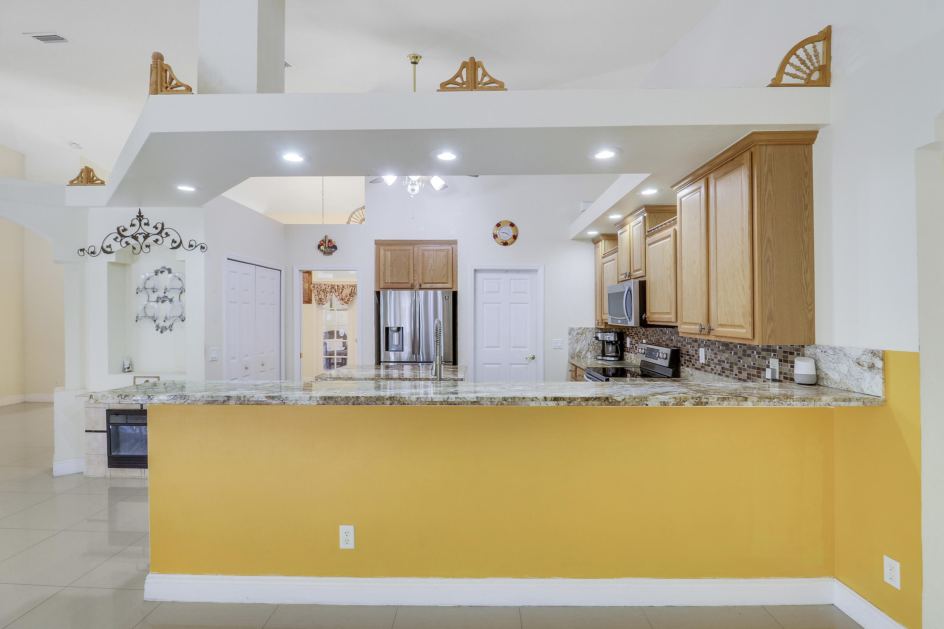 2085 Sw Aladdin Street Property Photo 19