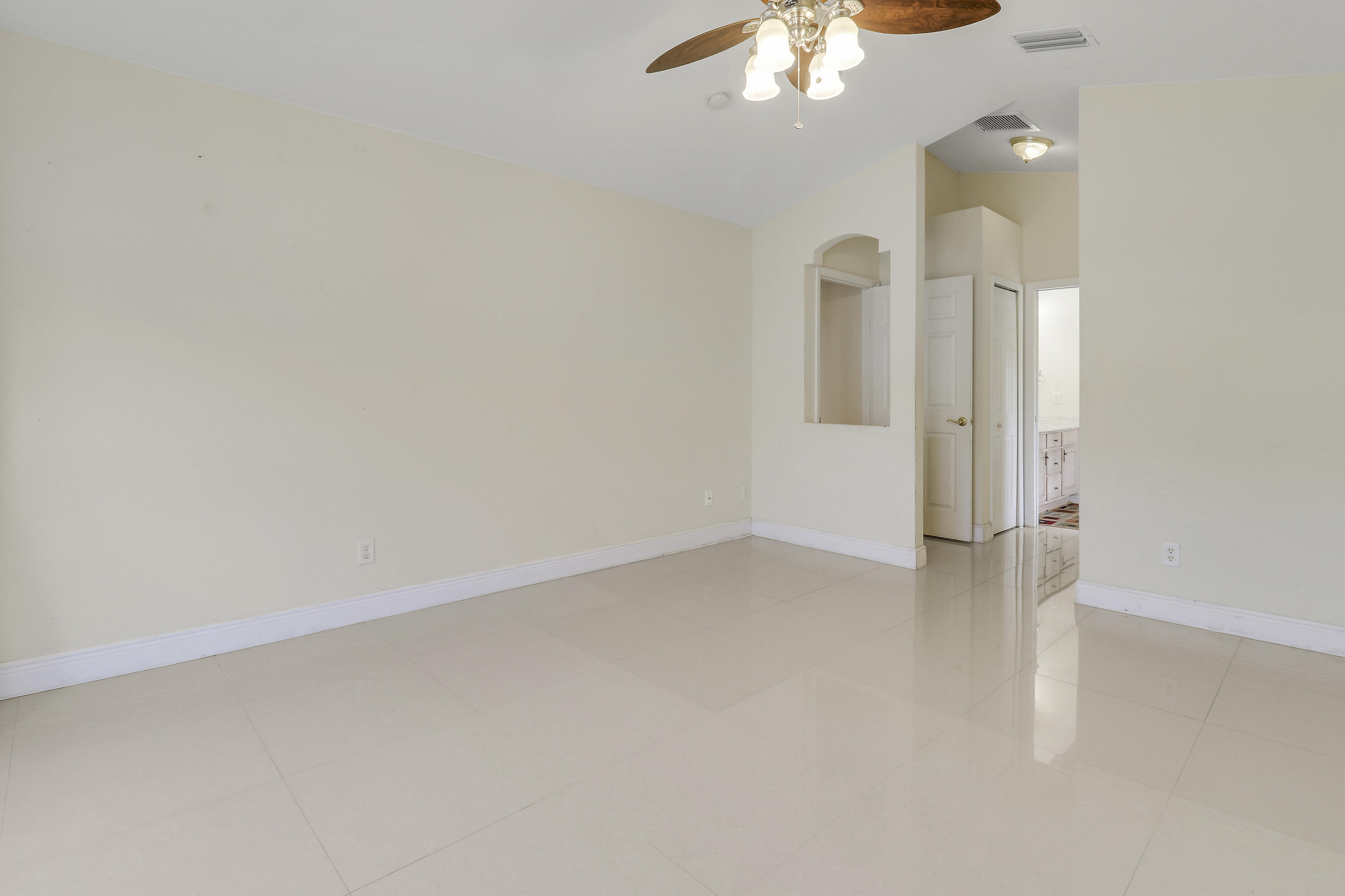 2085 Sw Aladdin Street Property Photo 20