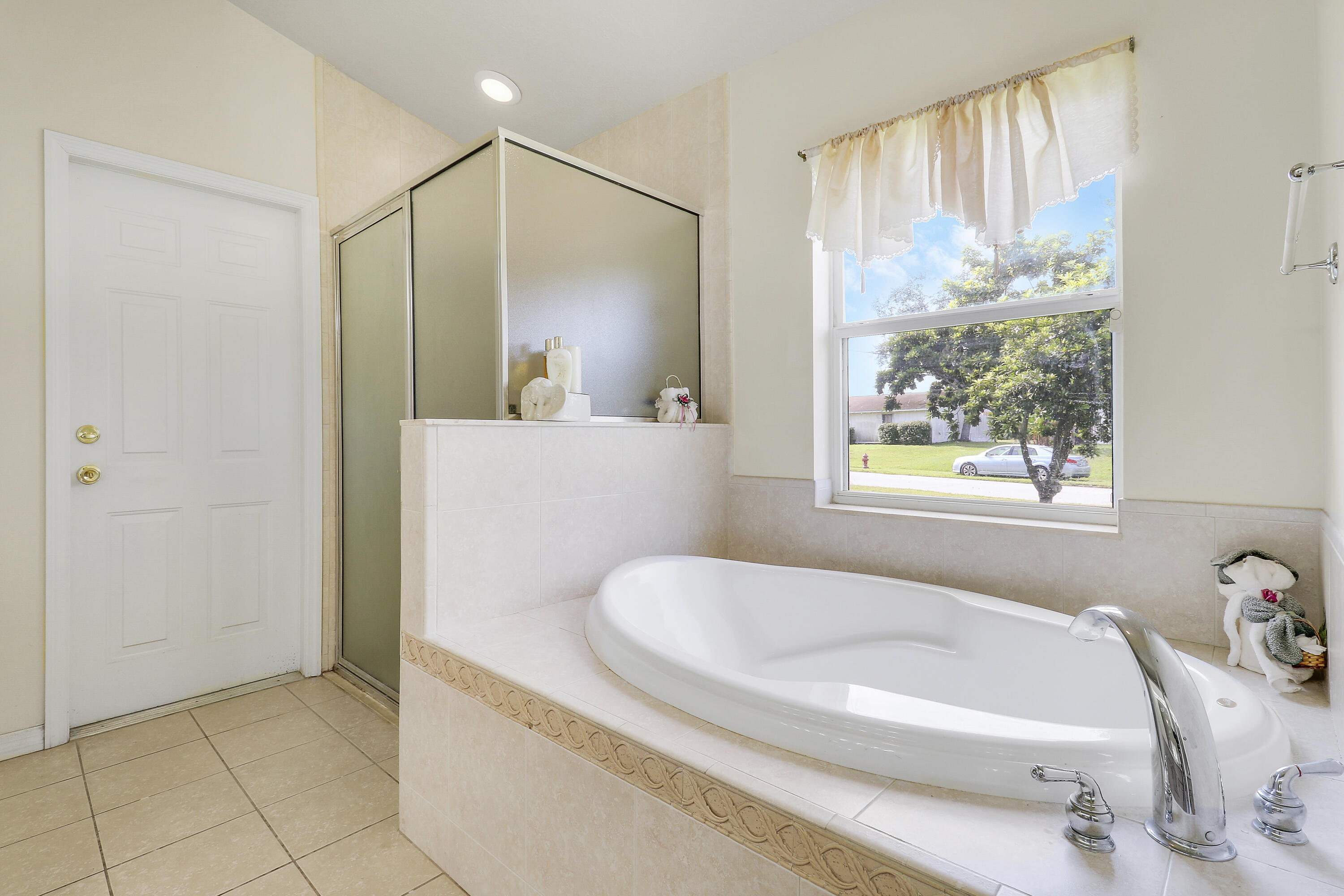 2085 Sw Aladdin Street Property Photo 23