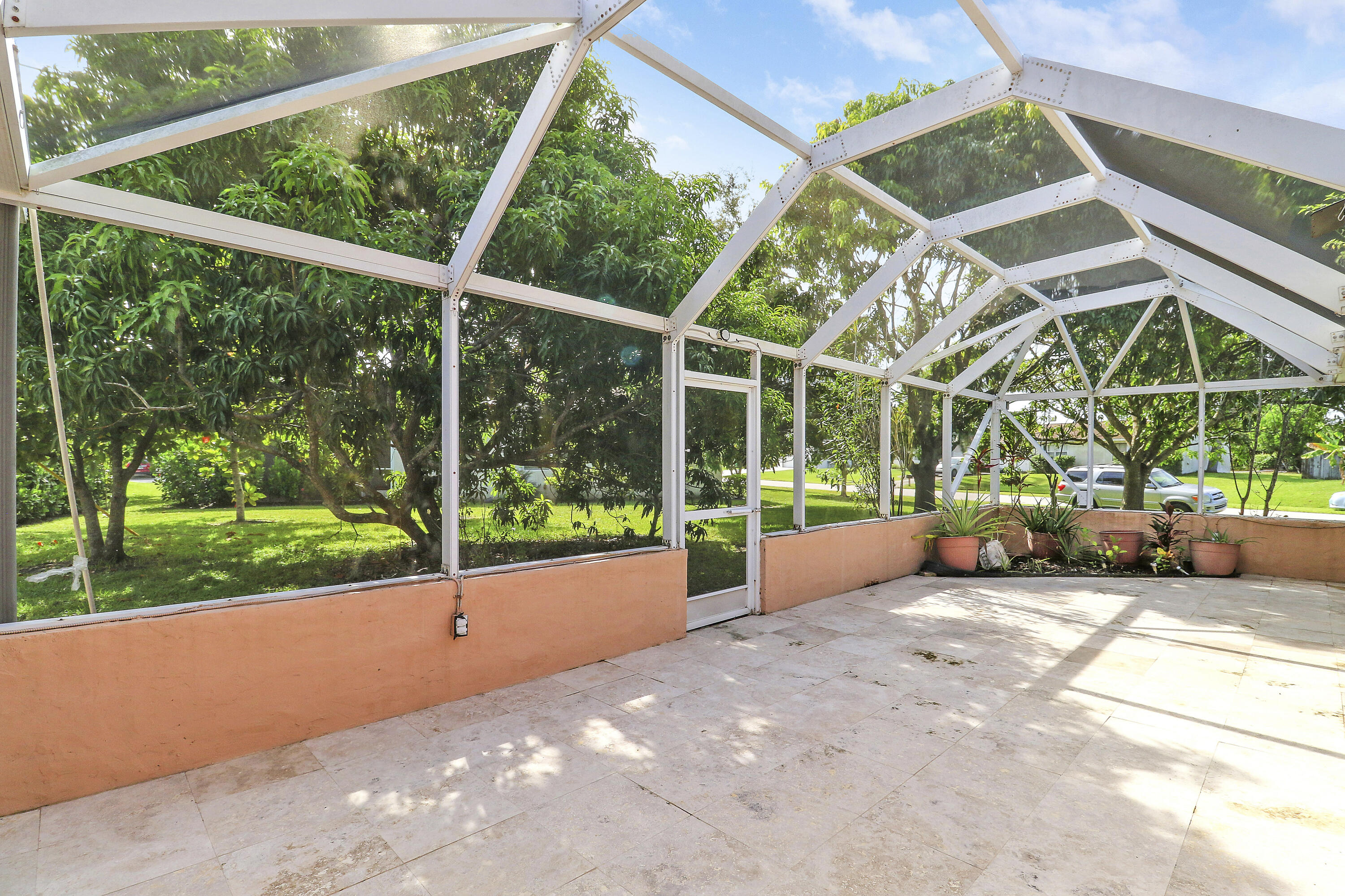 2085 Sw Aladdin Street Property Photo 32