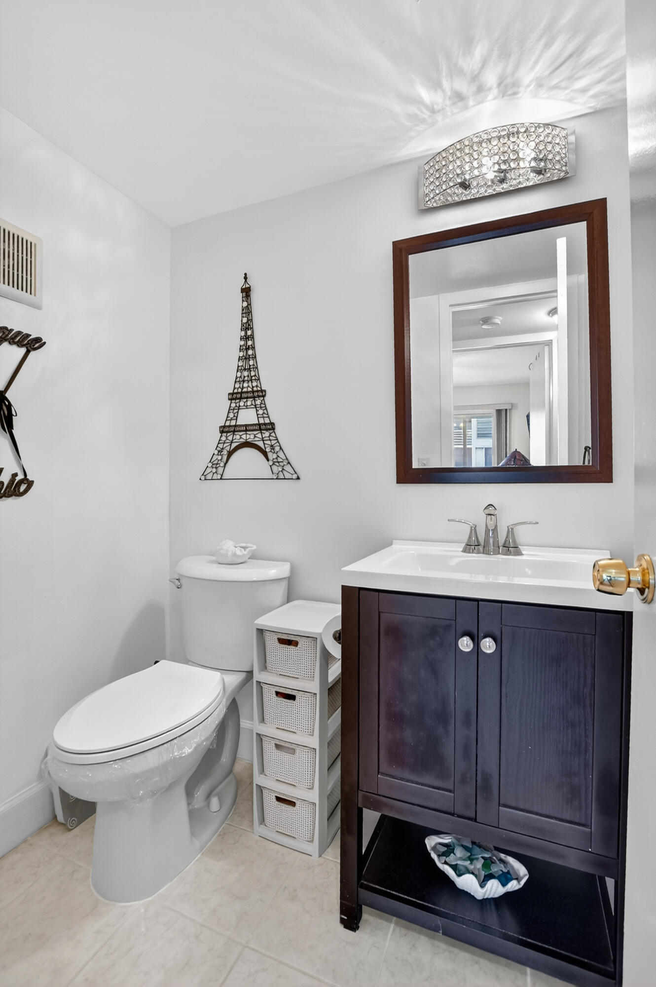 351 Fanshaw I Property Photo 13