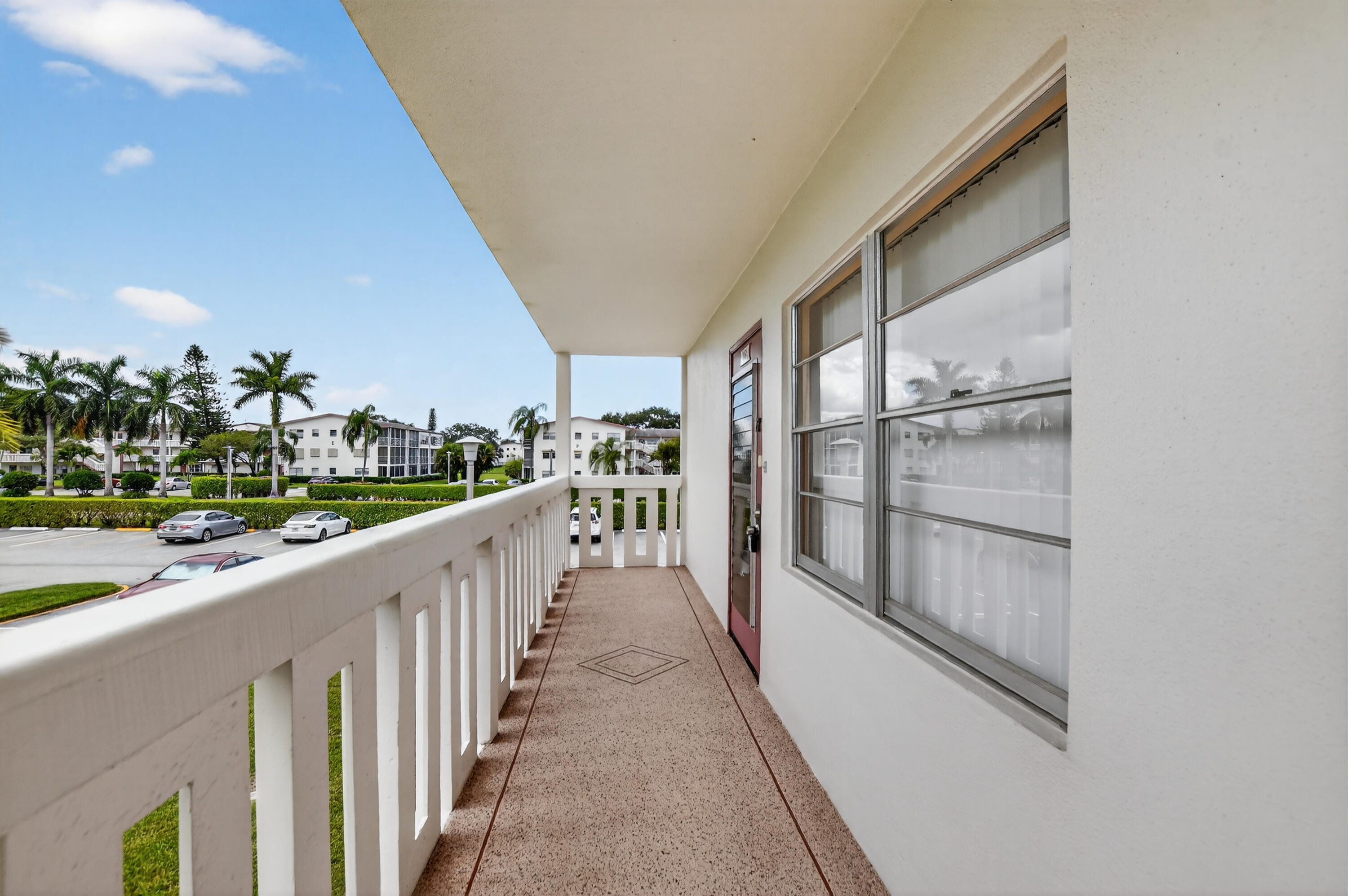 351 Fanshaw I Property Photo 14
