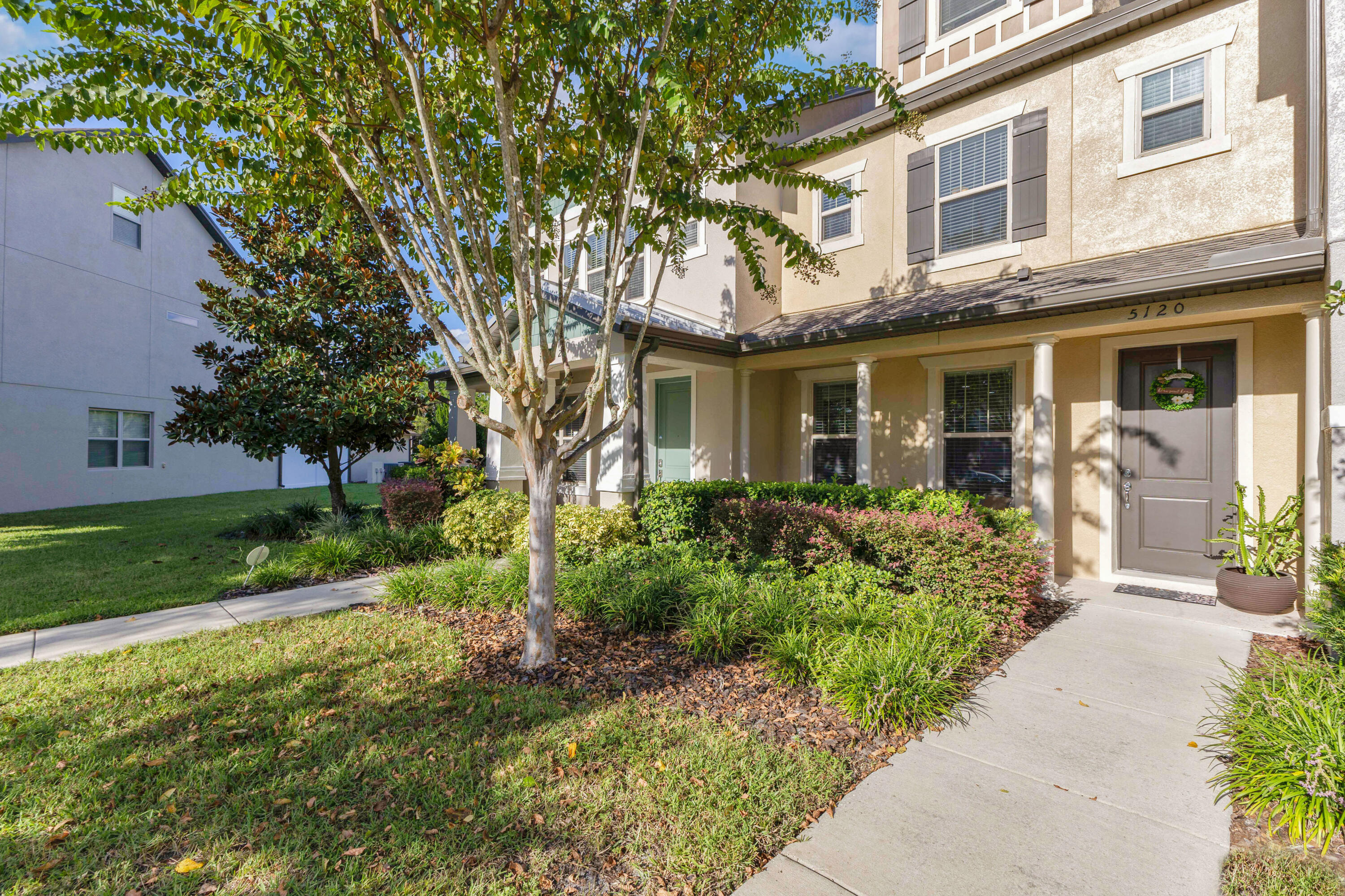 5120 Caspian Street Property Photo 1