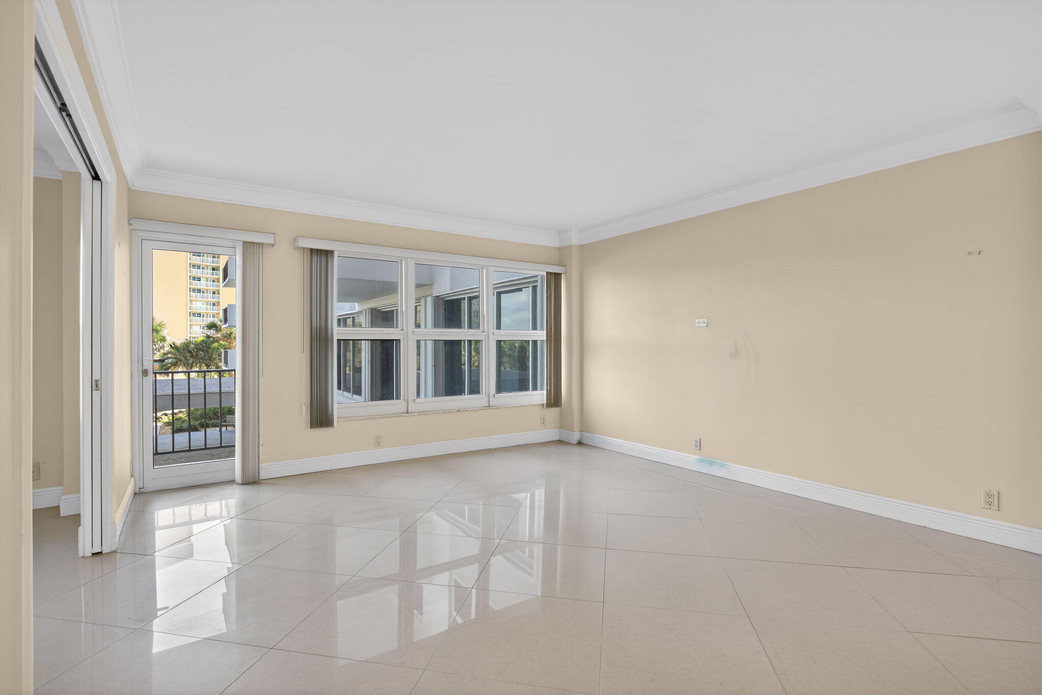 405 N Ocean Boulevard 208 Property Photo 4