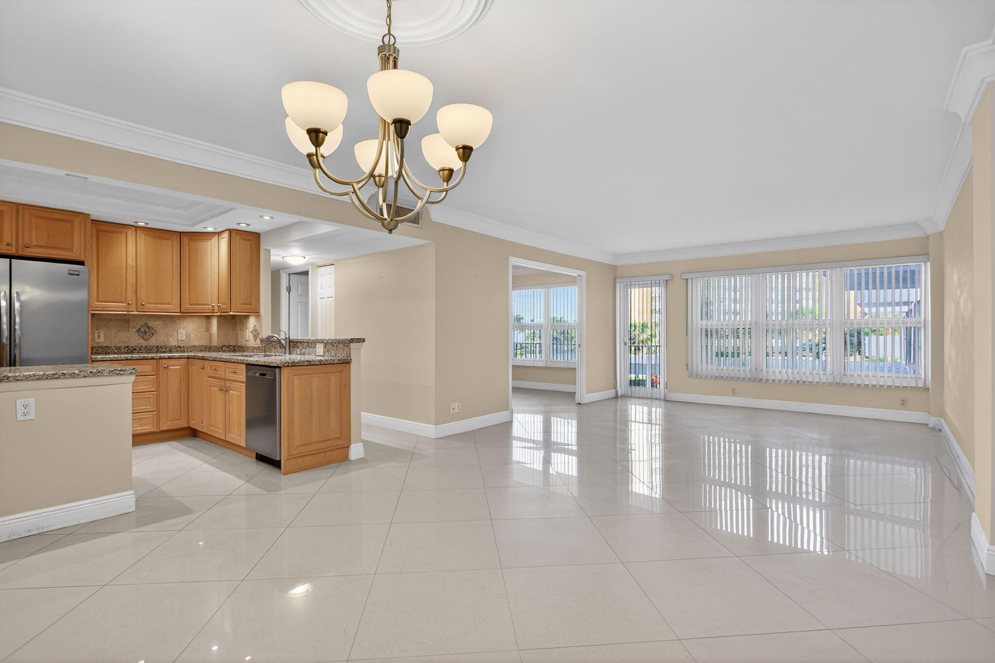405 N Ocean Boulevard 208 Property Photo 10