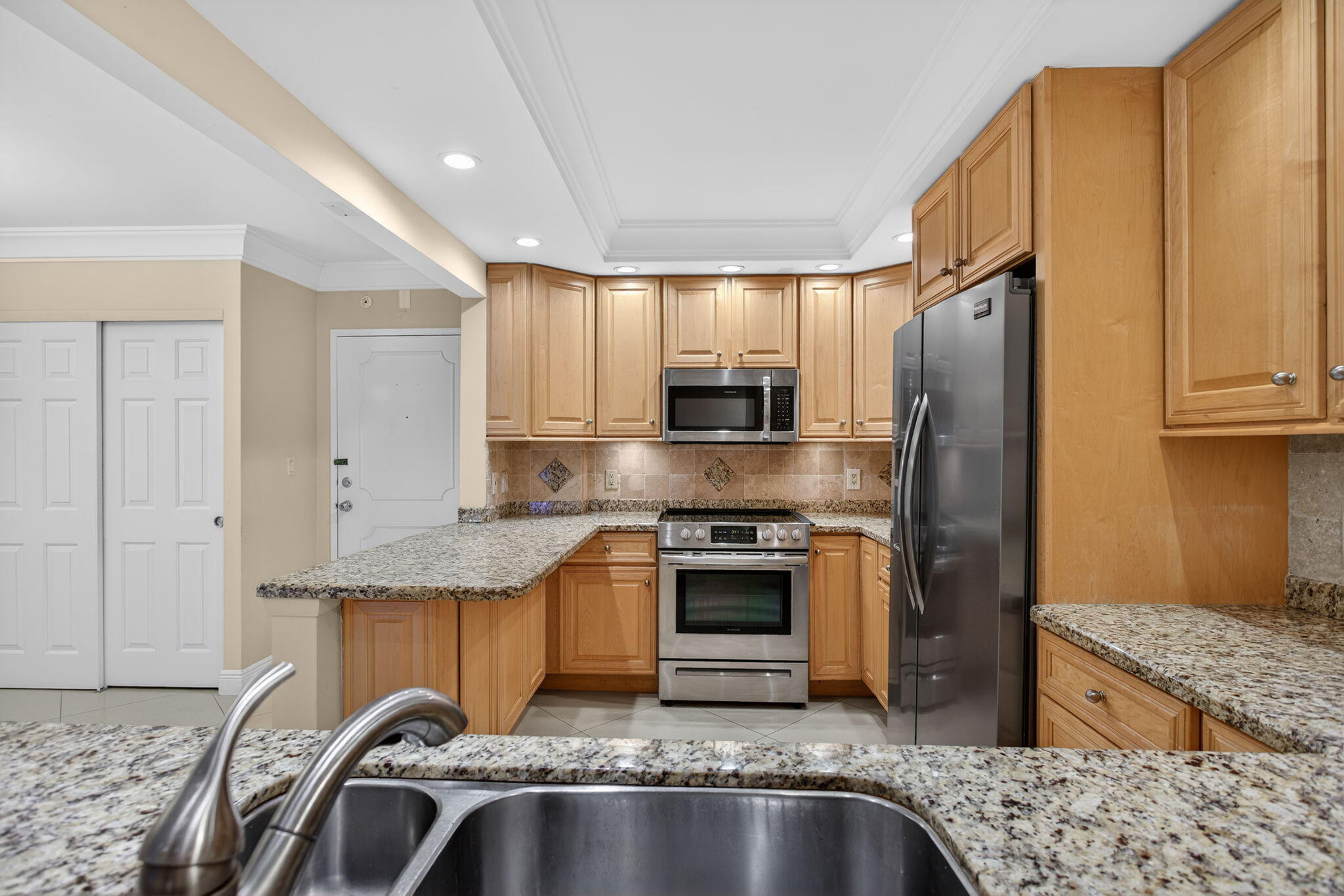 405 N Ocean Boulevard 208 Property Photo 12