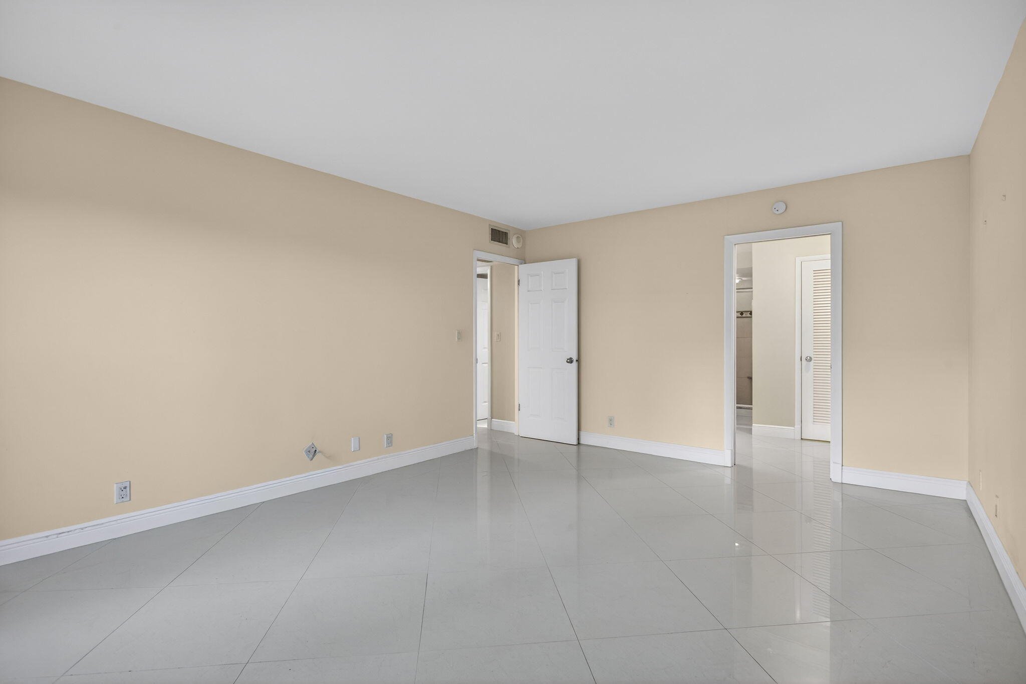 405 N Ocean Boulevard 208 Property Photo 16