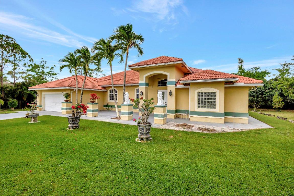 12402 83rd Lane N Property Photo 1