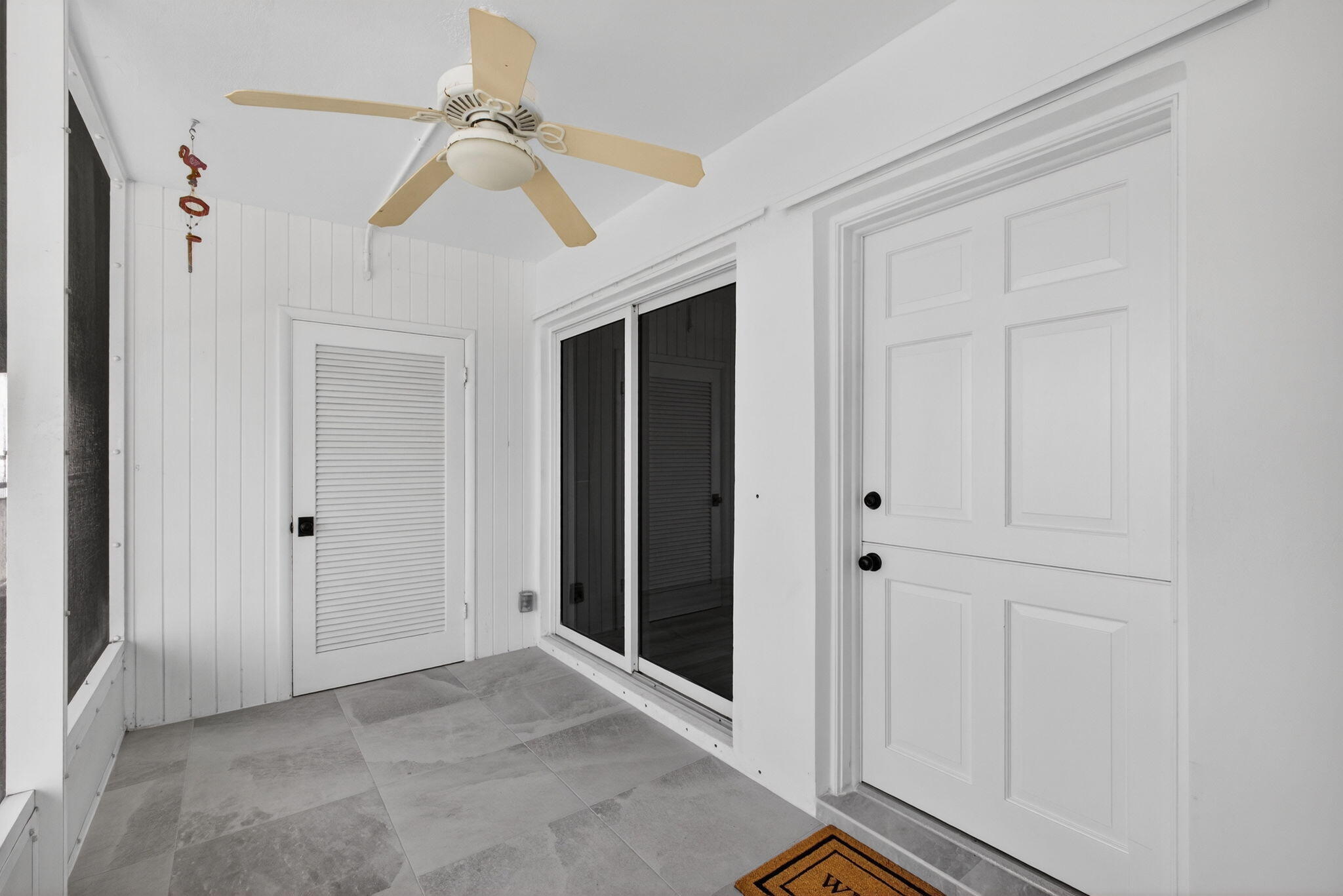 100 Shore Court 208 Property Photo 14