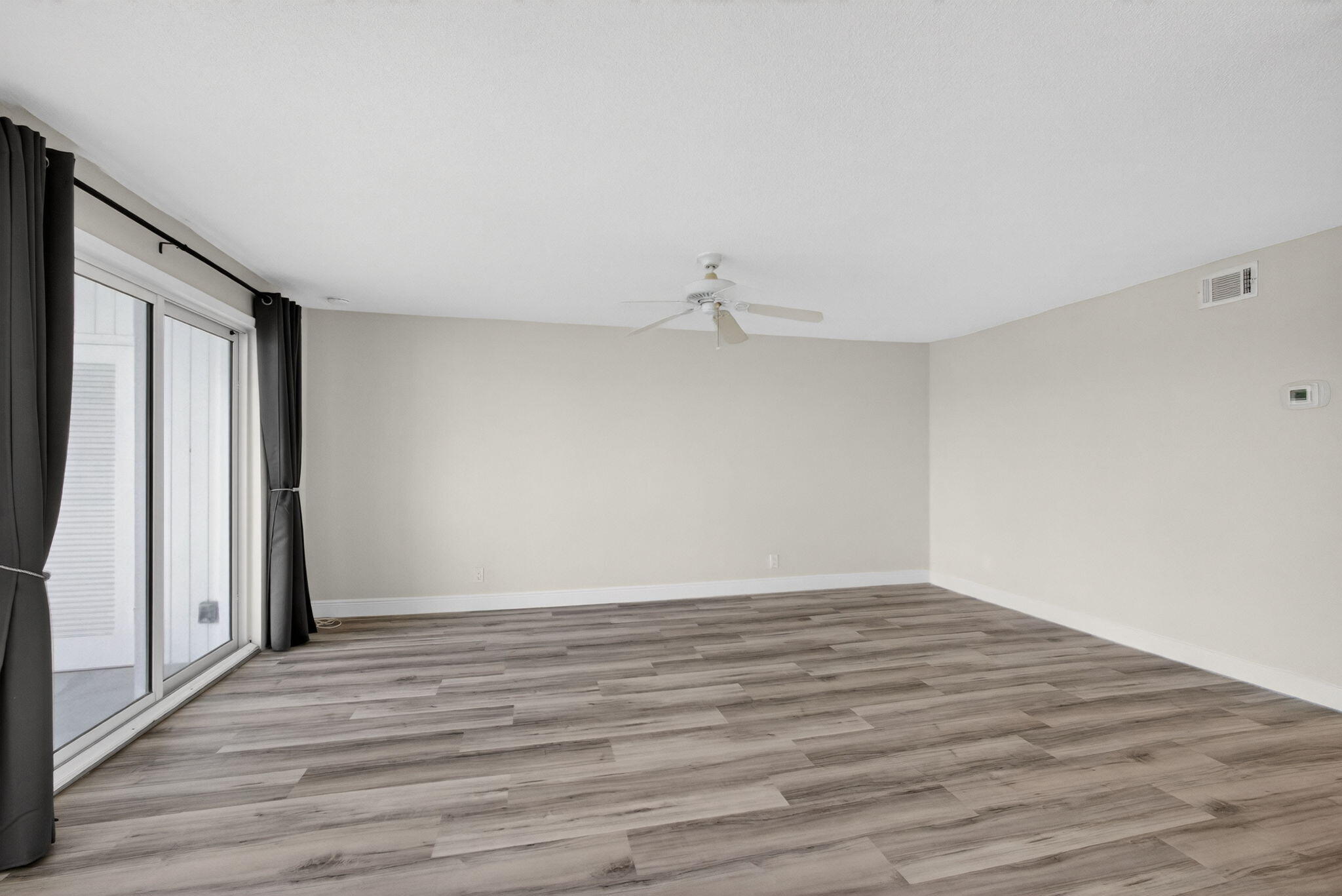 100 Shore Court 208 Property Photo 28