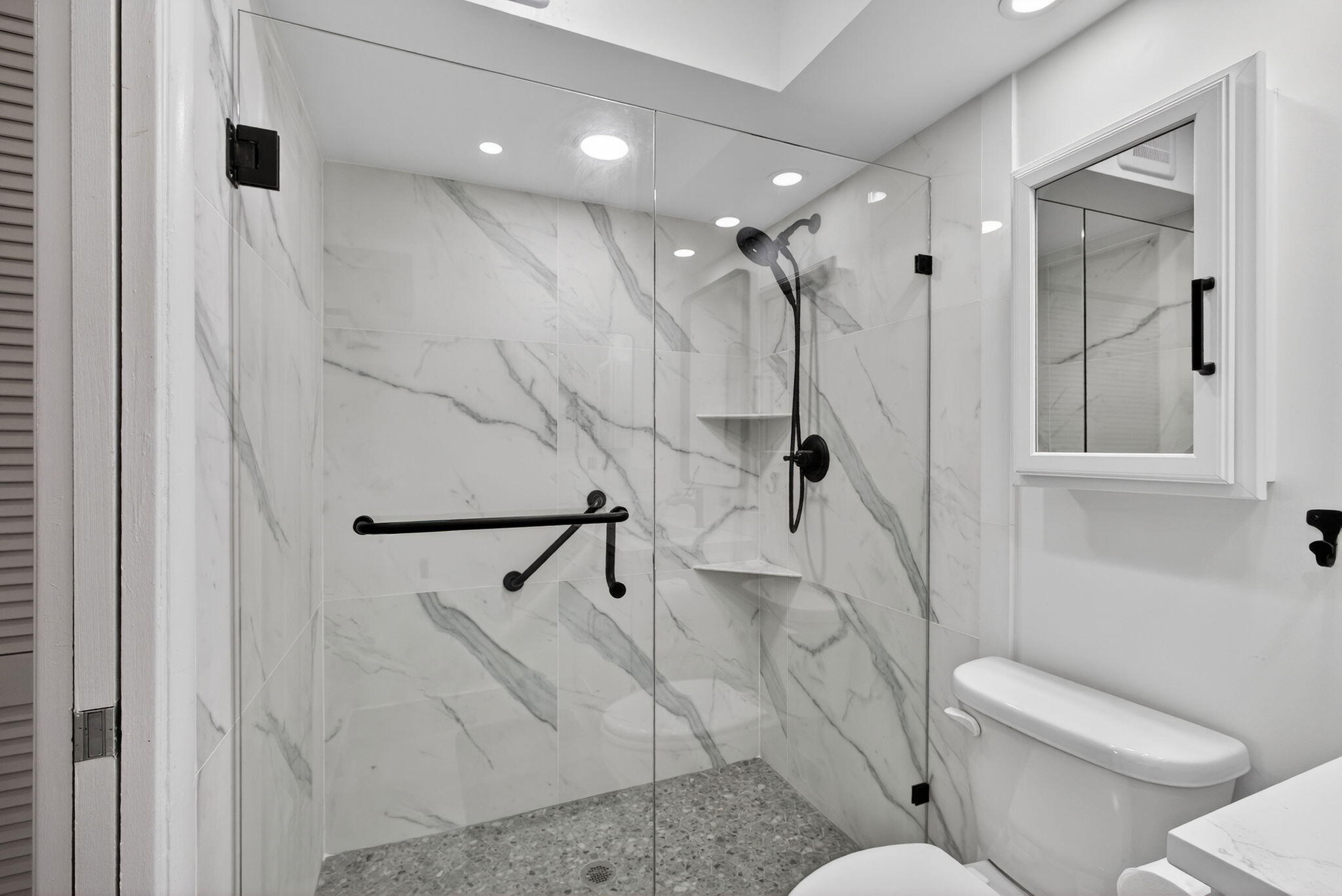 100 Shore Court 208 Property Photo 38