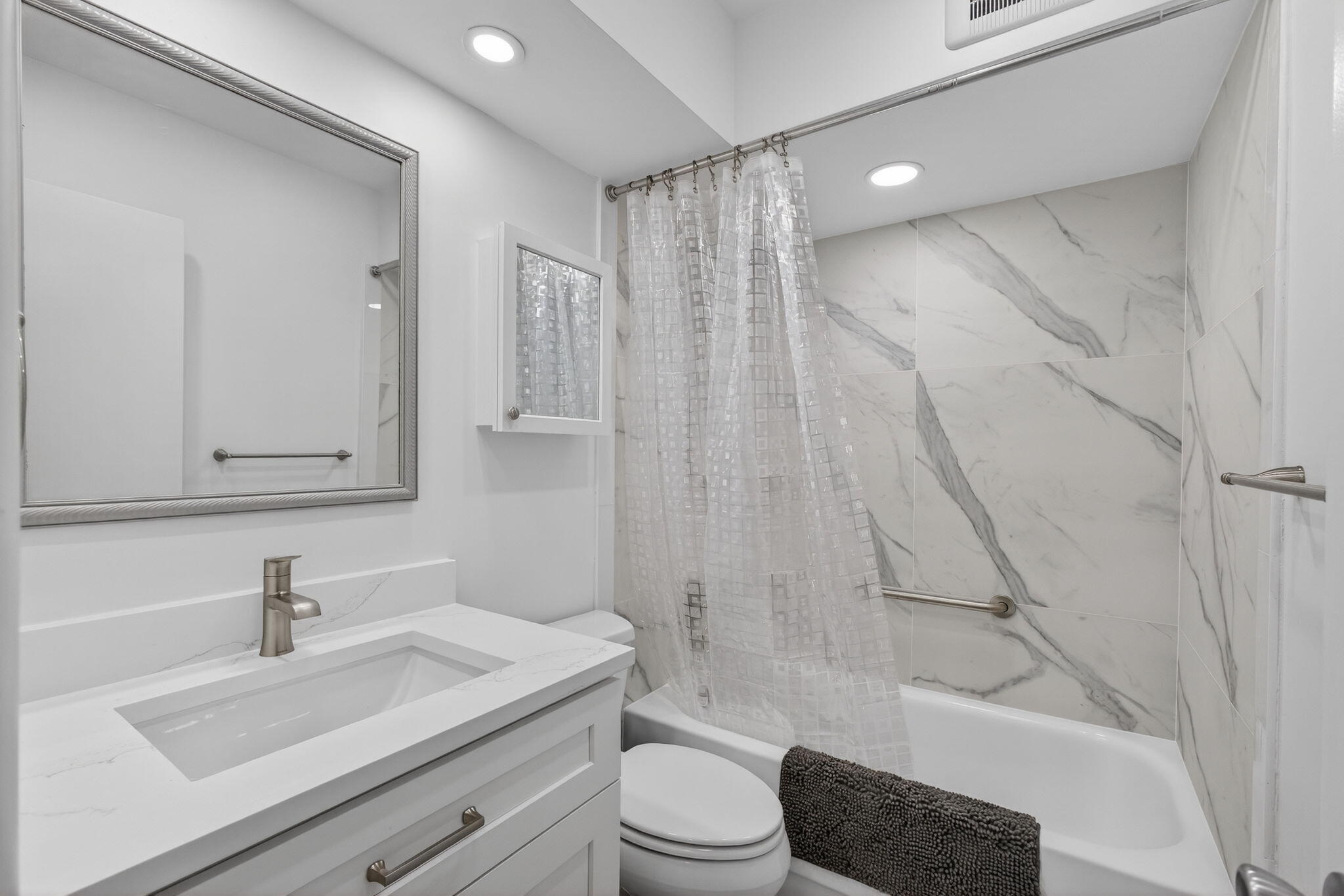 100 Shore Court 208 Property Photo 45