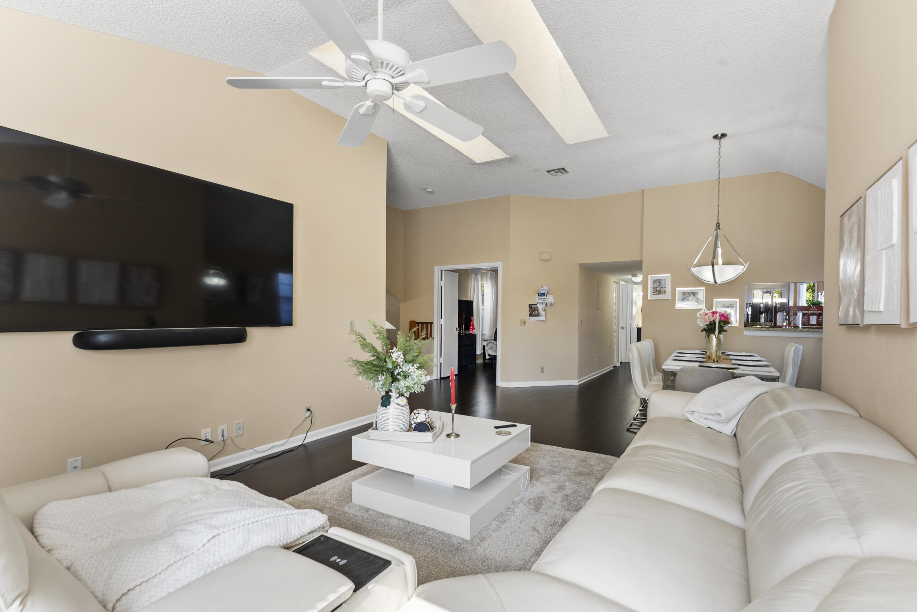 5359 Buckhead Circle 2031 Property Photo 4