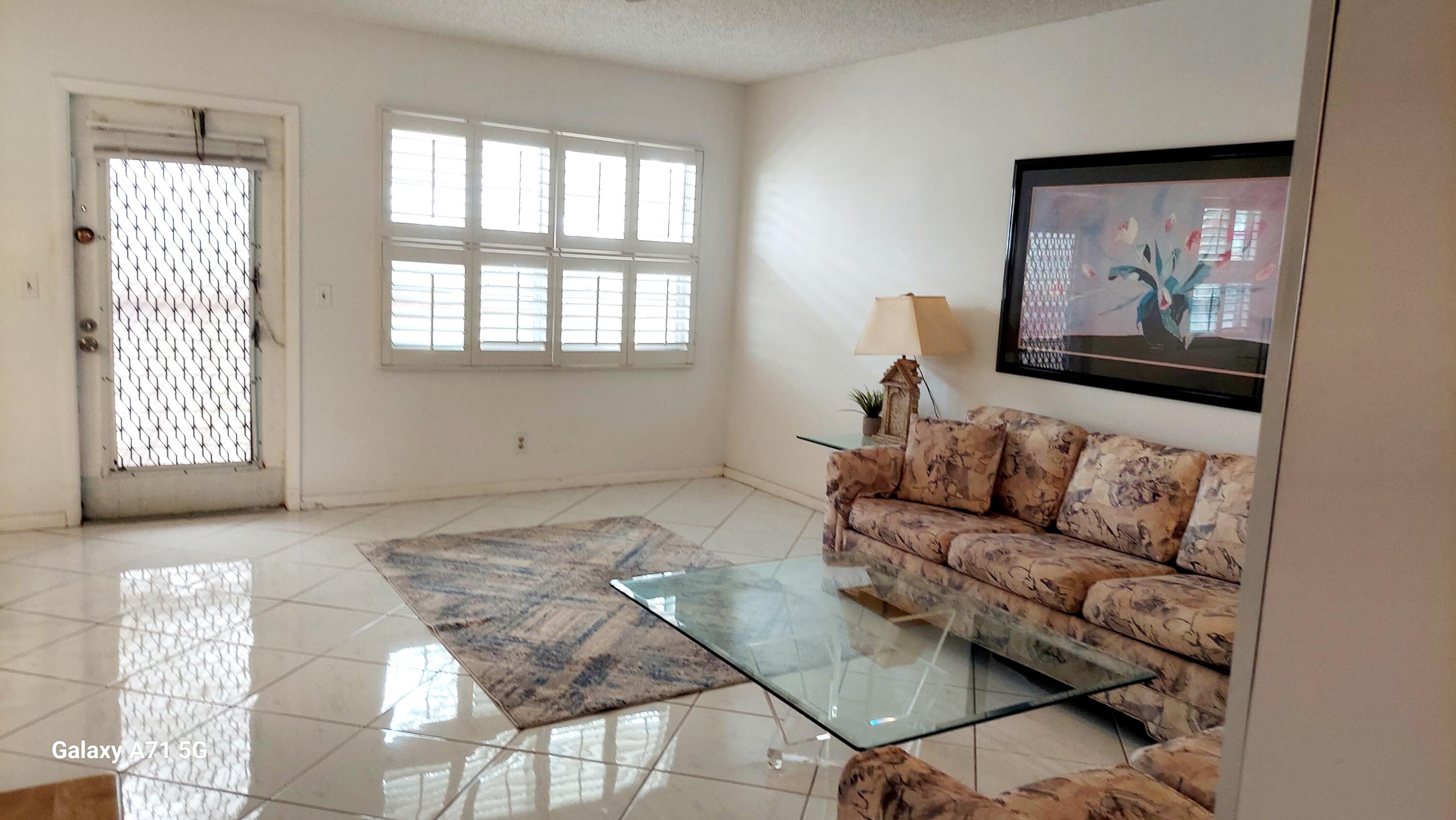4079 Cornwall D 4079 Property Photo 4