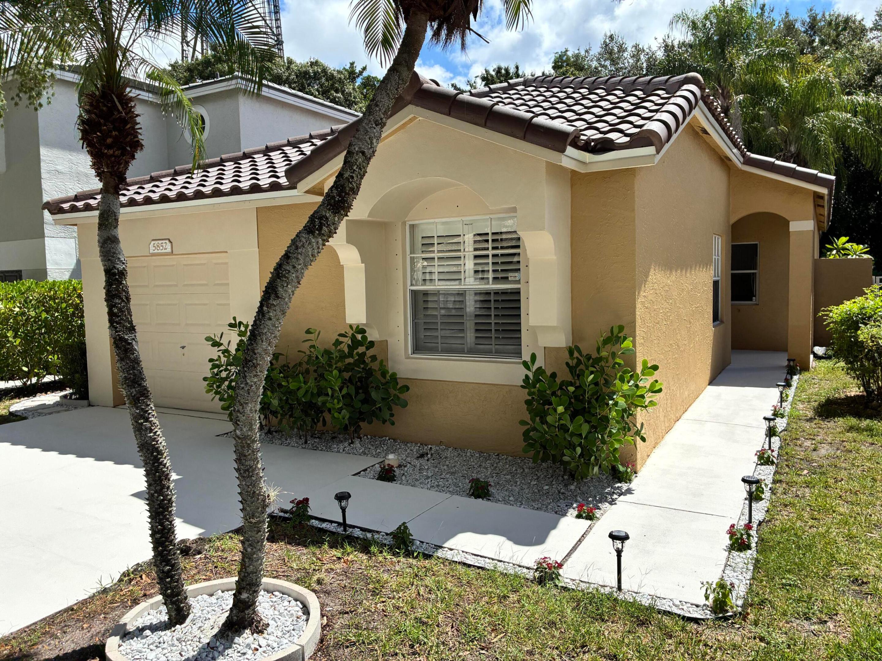 5852 Eagle Cay Terrace