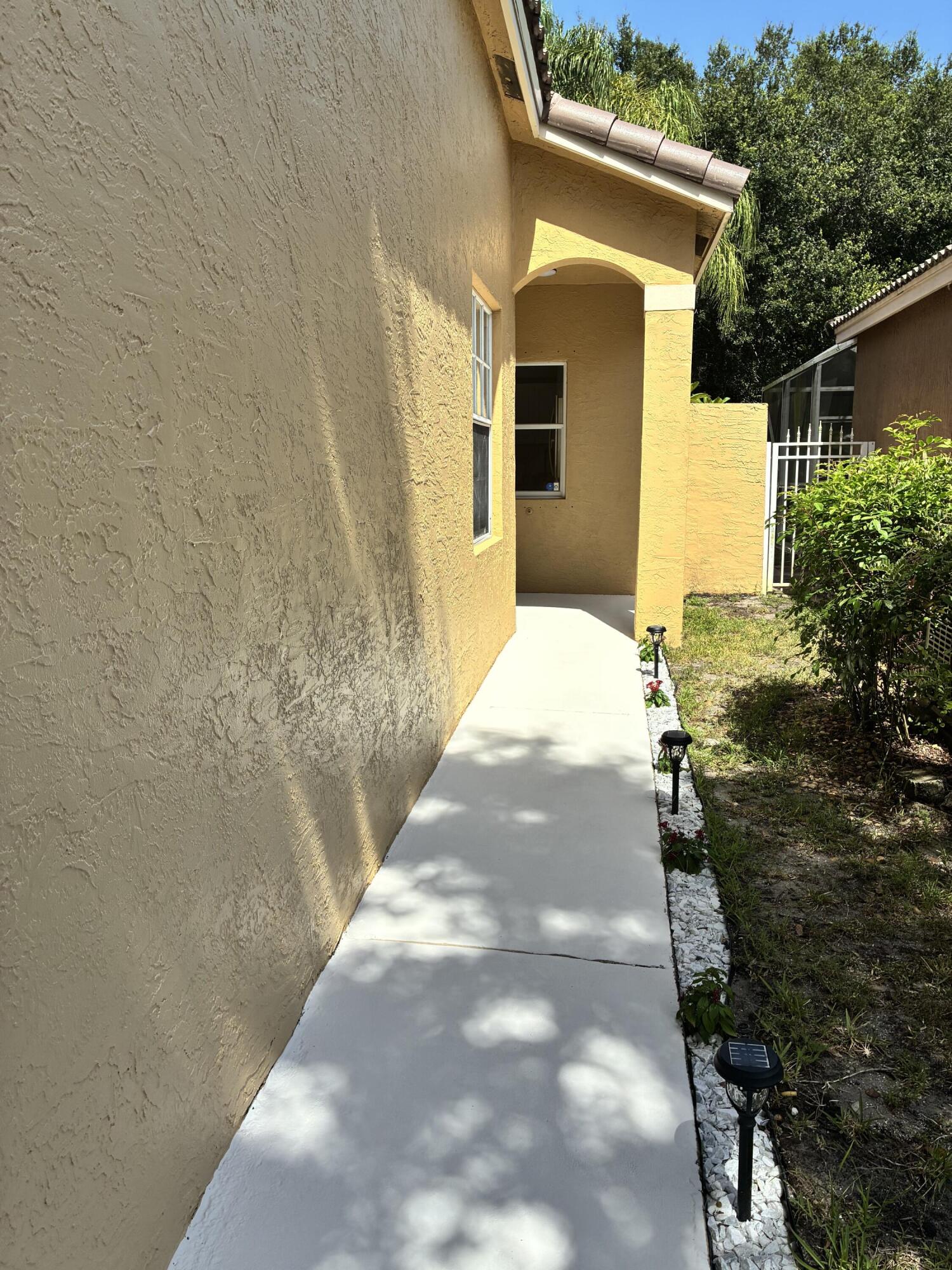 5852 Eagle Cay Terrace Property Photo 7