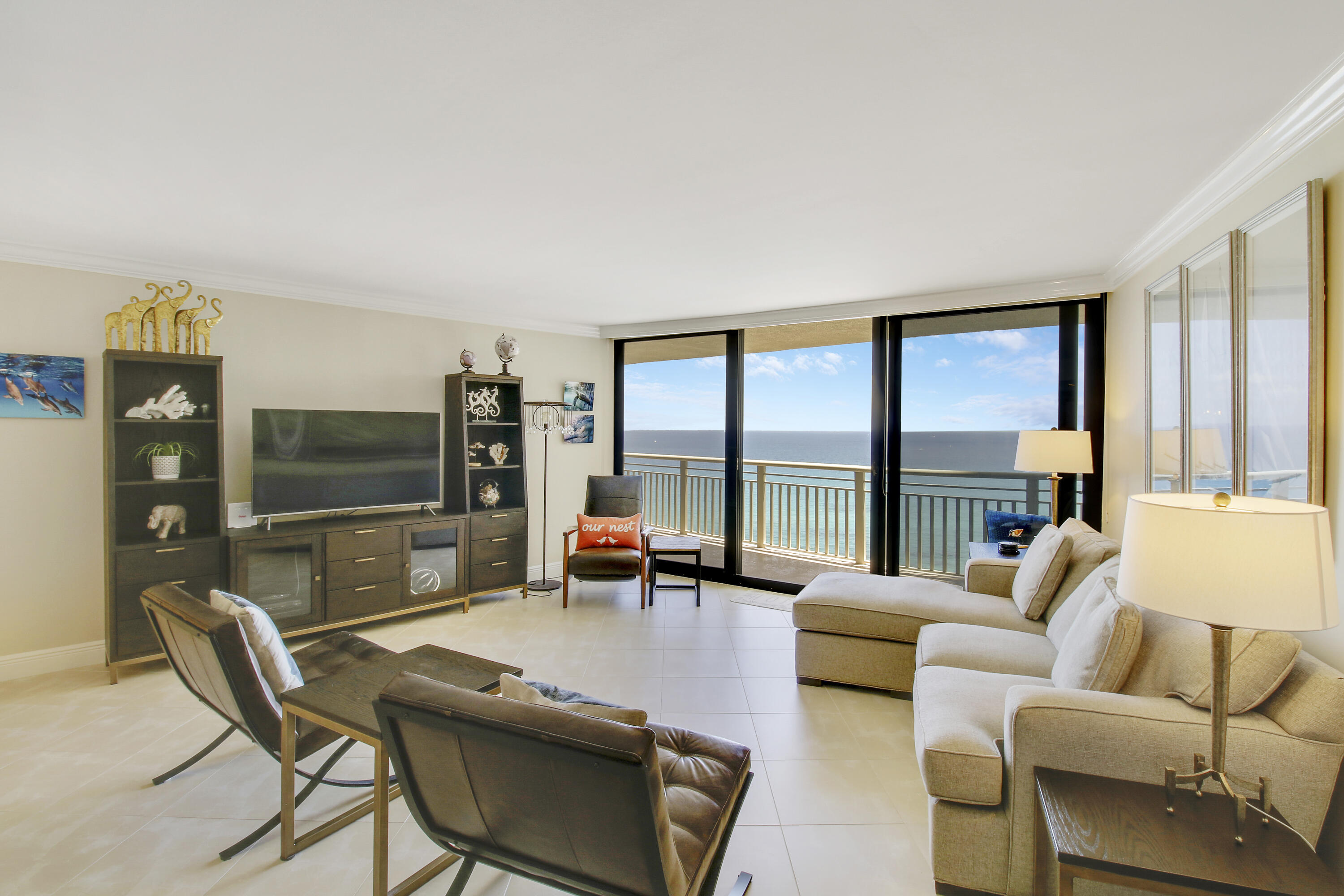 3000 N Ocean Drive N 23d Property Photo 2